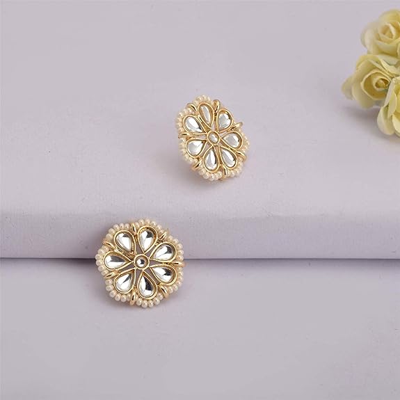 Eshaniya- Classic Kundan Floral Stud Earrings