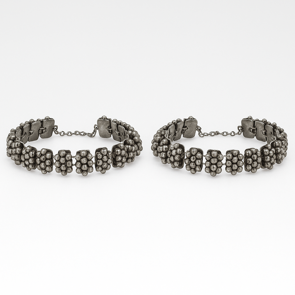 Turvi Oxidised Anklets