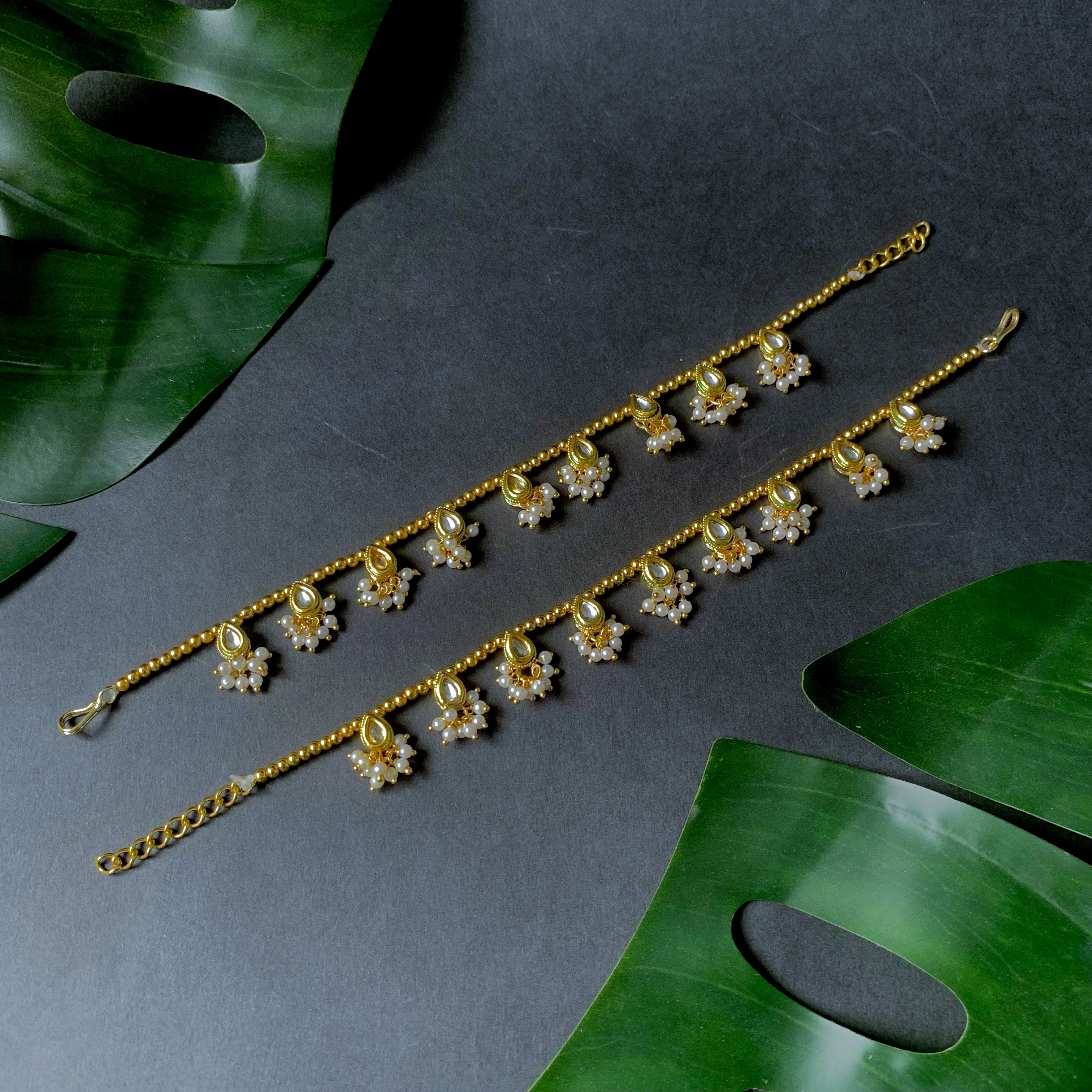 Noori White Payal/ Anklets