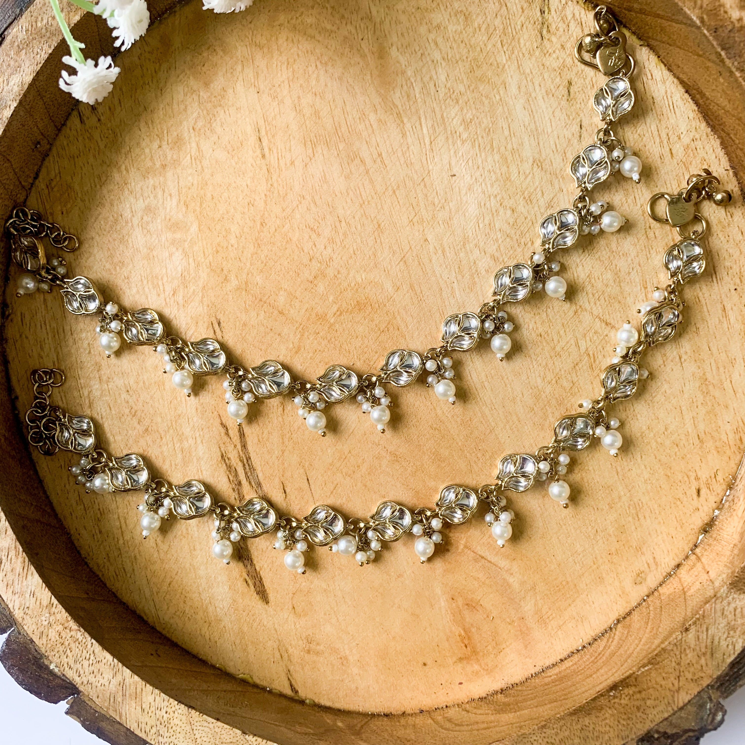 Farsha White Payal/ Anklets