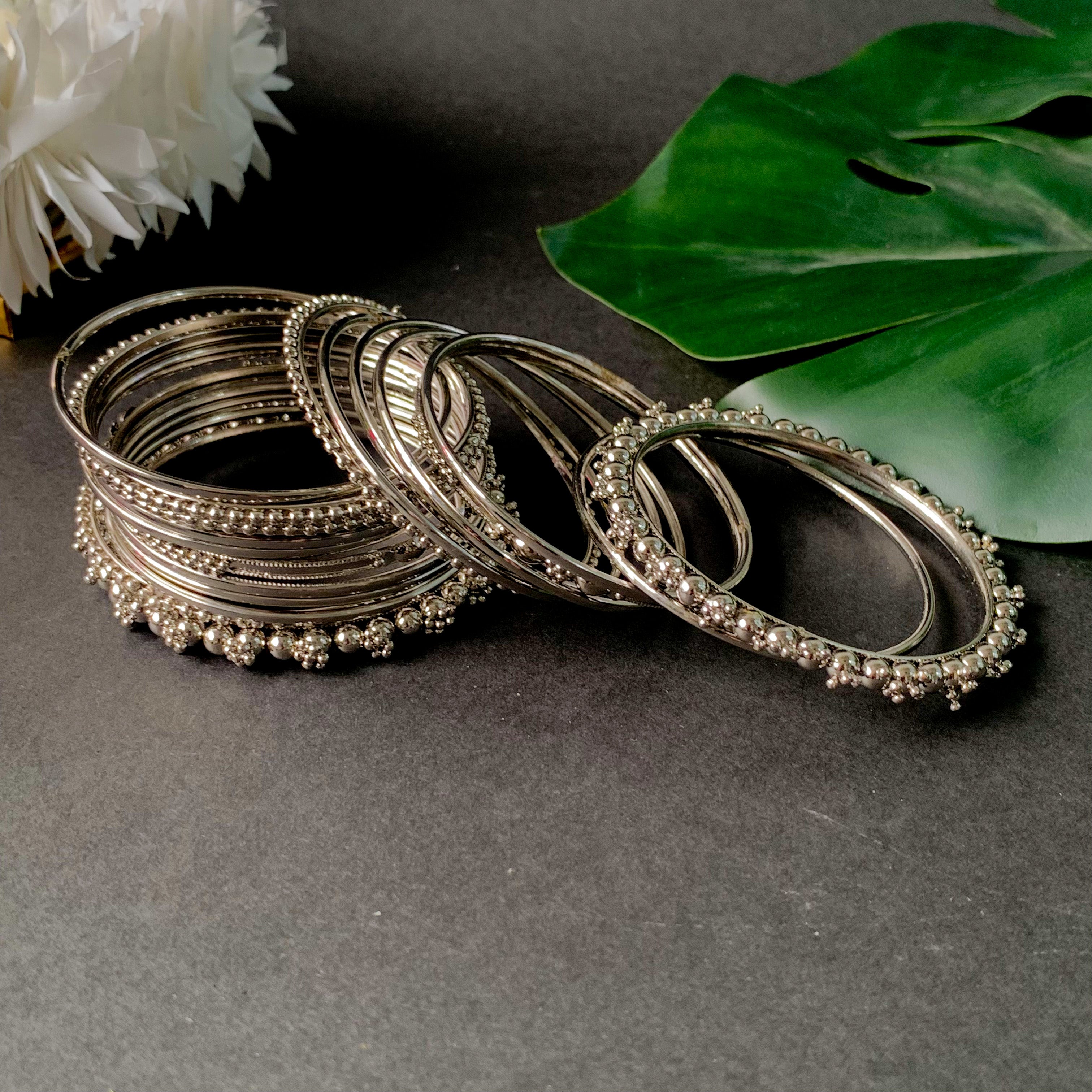 Nisha Bangles Set