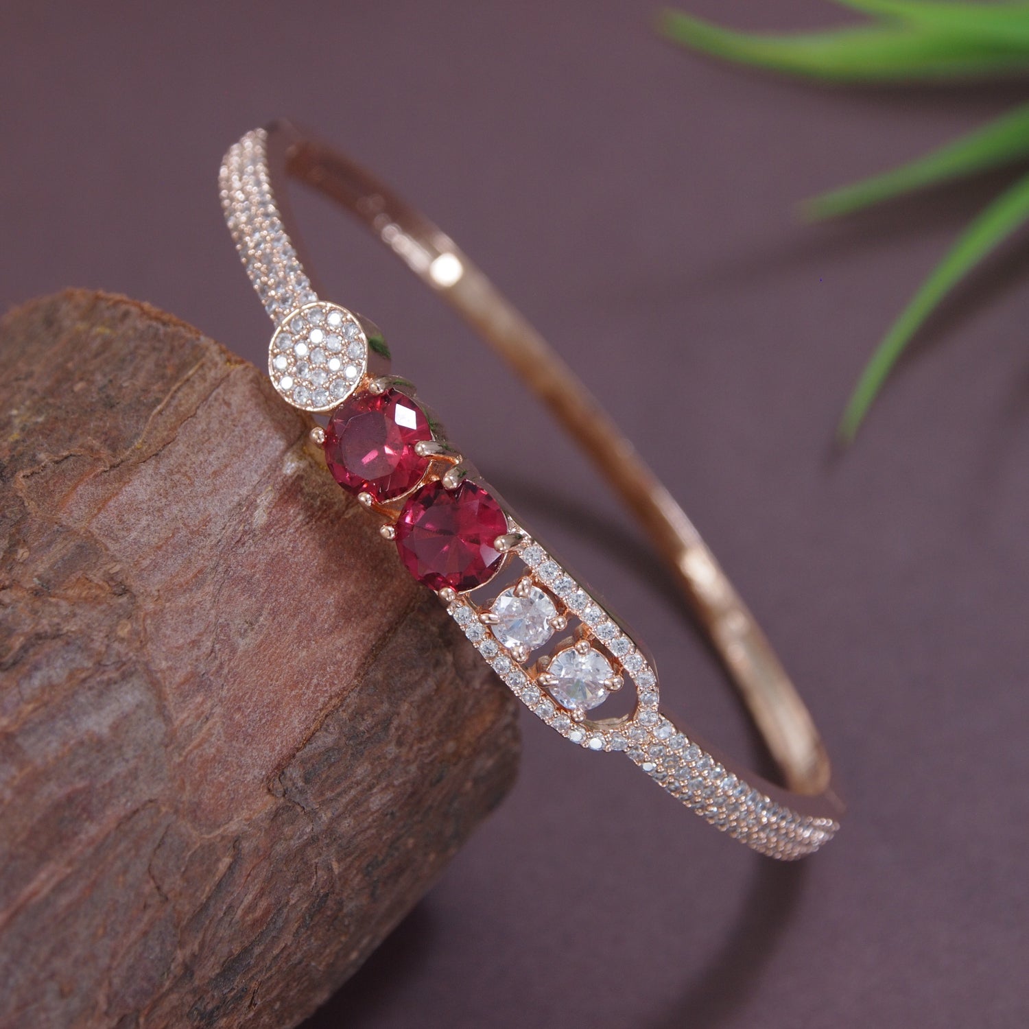 DElicate Rose Gold Bracelet with Mother’s Day Card