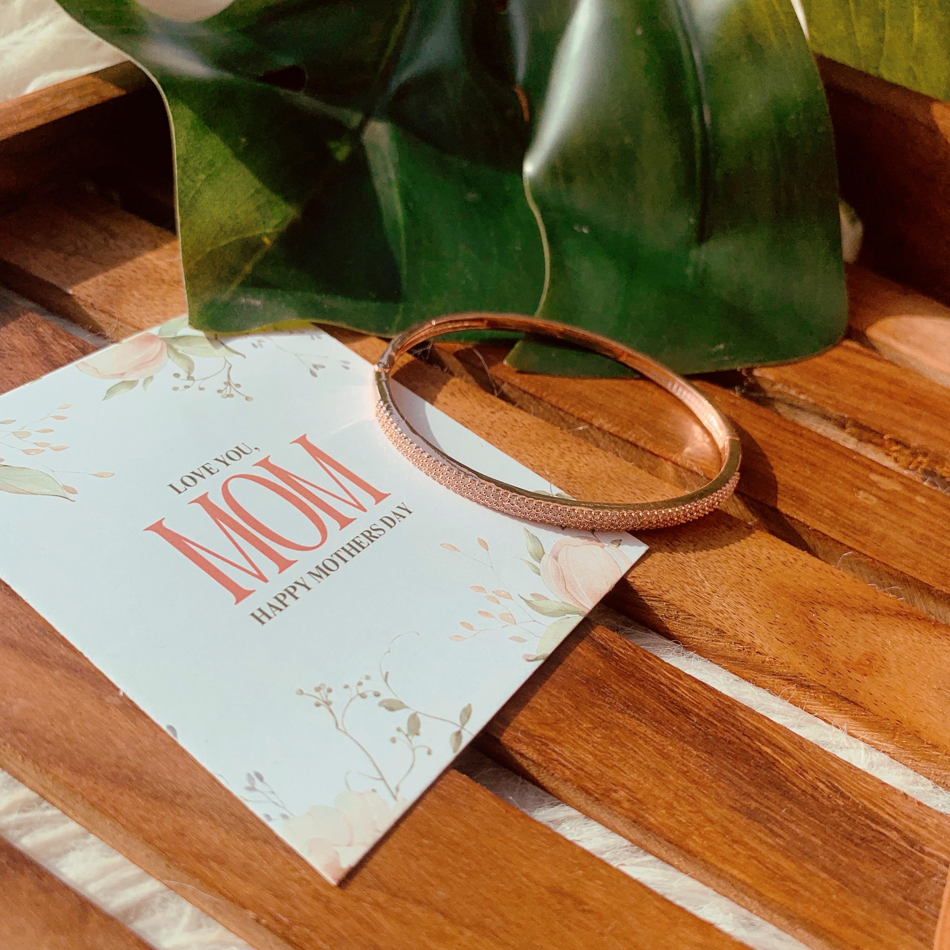 Elegant Rose Gold Bracelet with Mother’s Day Card