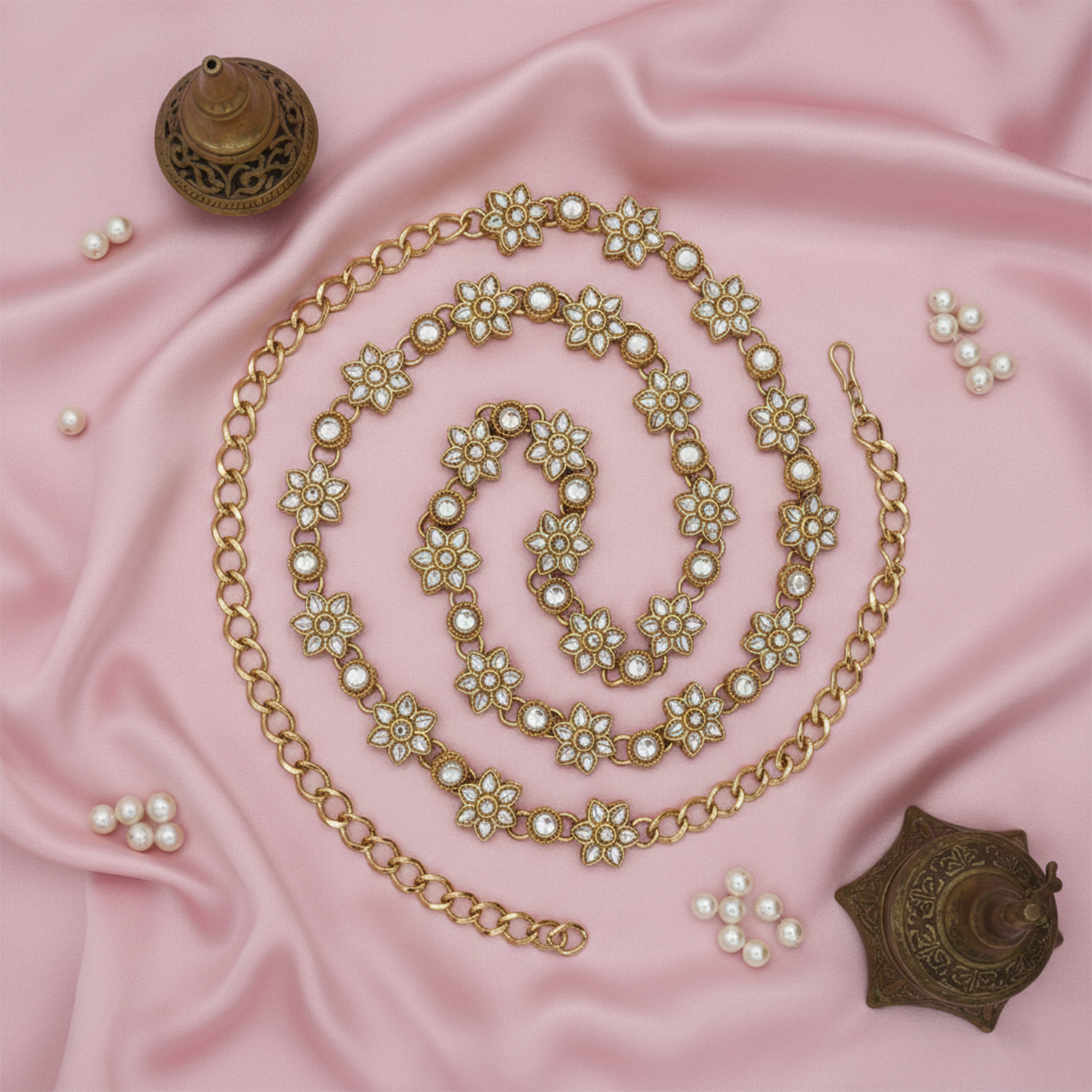 Riwaayat Floral Kundan Kamarband