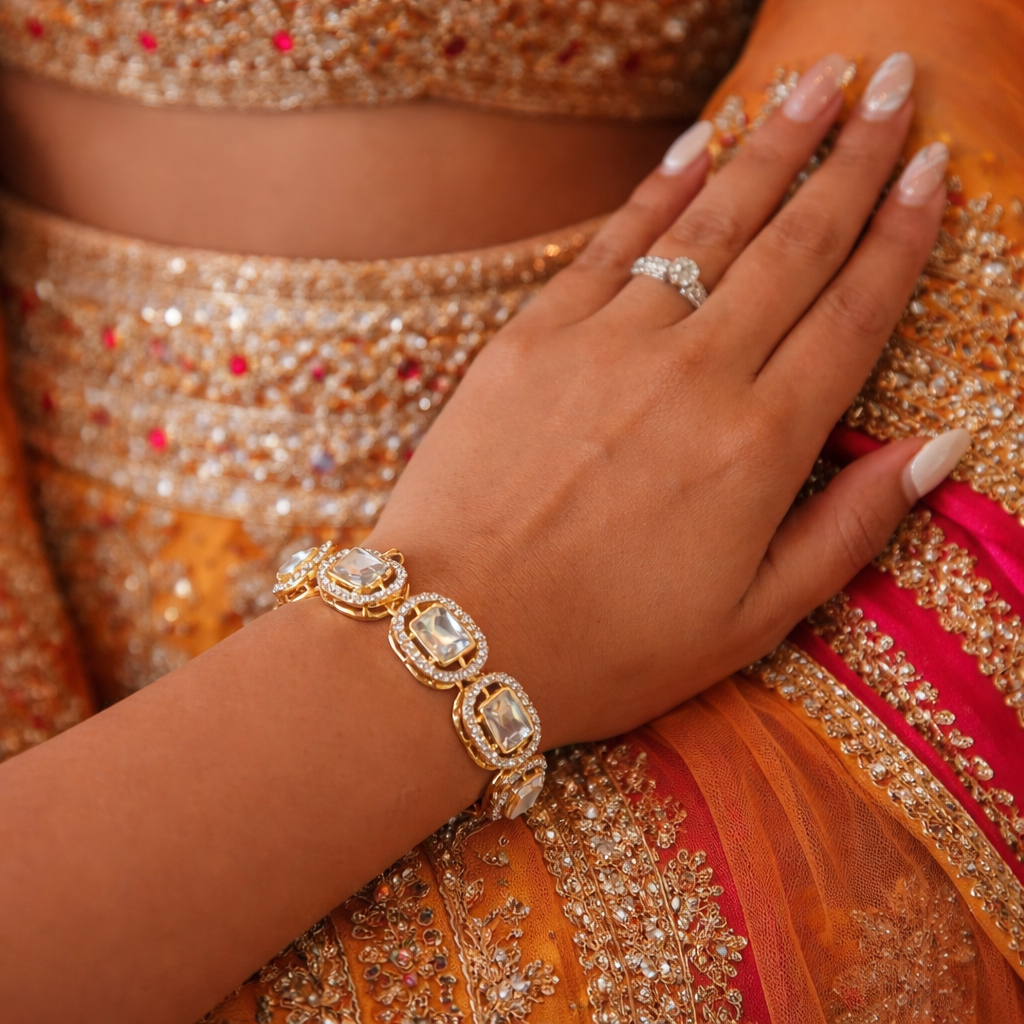 AAIRA - 2 Way Versatile HaathPanja