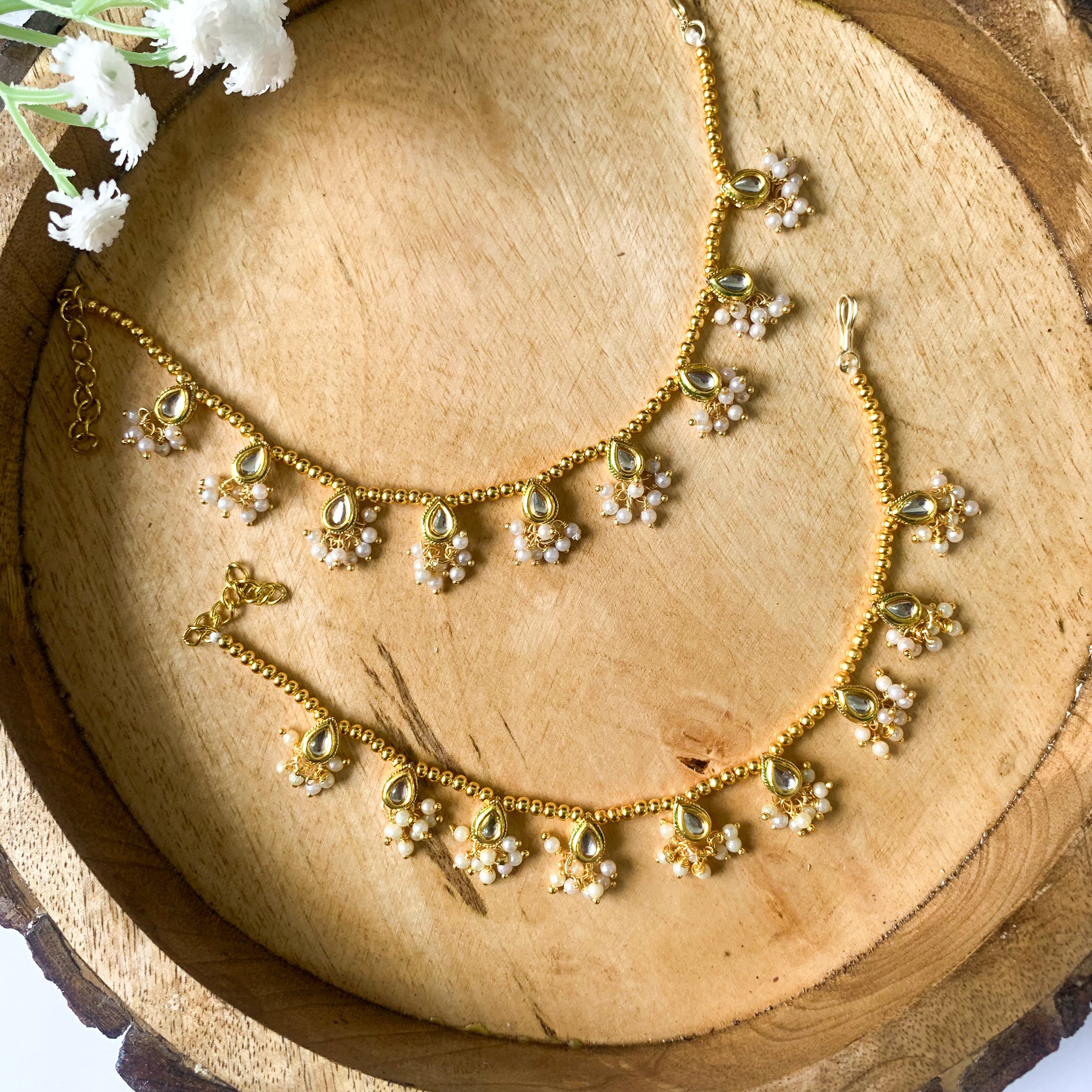 Rumaisa White Earchain