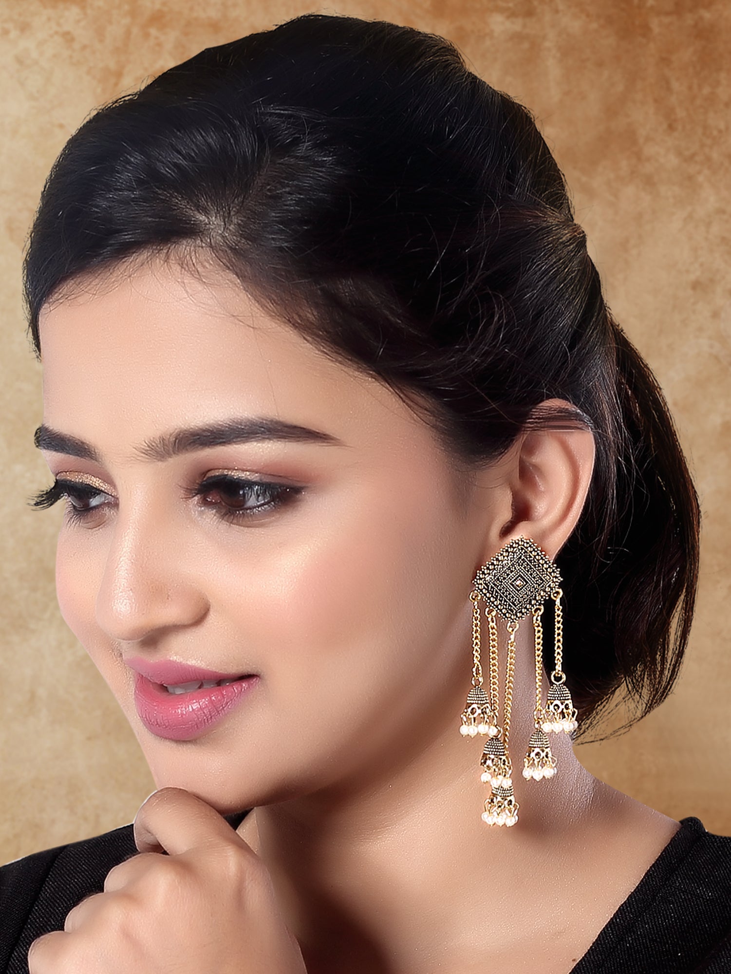 Akshara Earrings