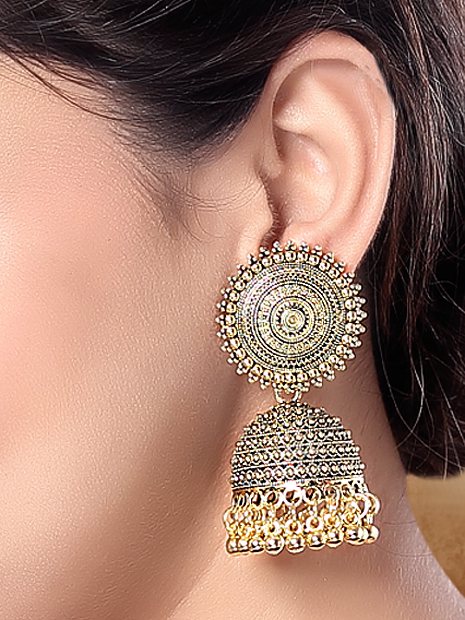 Eshna Earrings