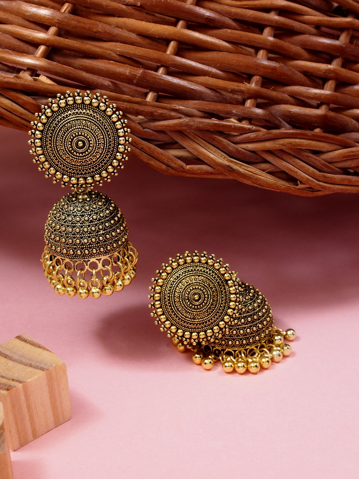 Eshna Earrings