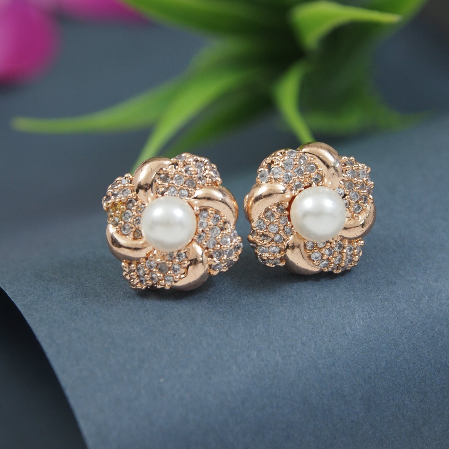 Zeyna RoseGold Earrings