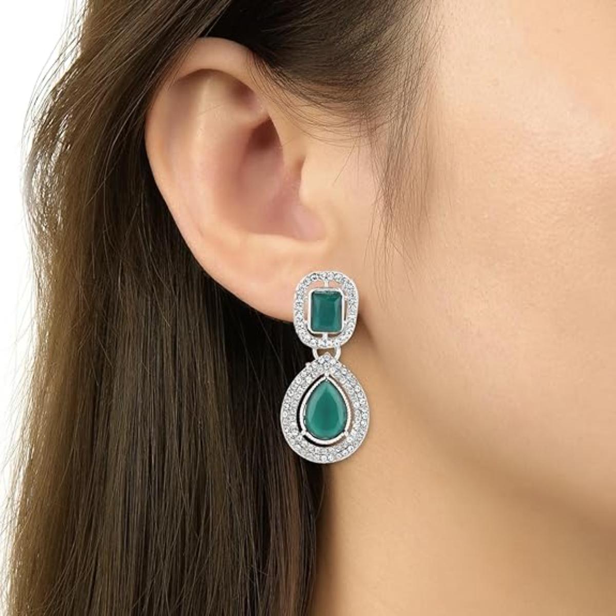 Viyana Silver Green Earrings