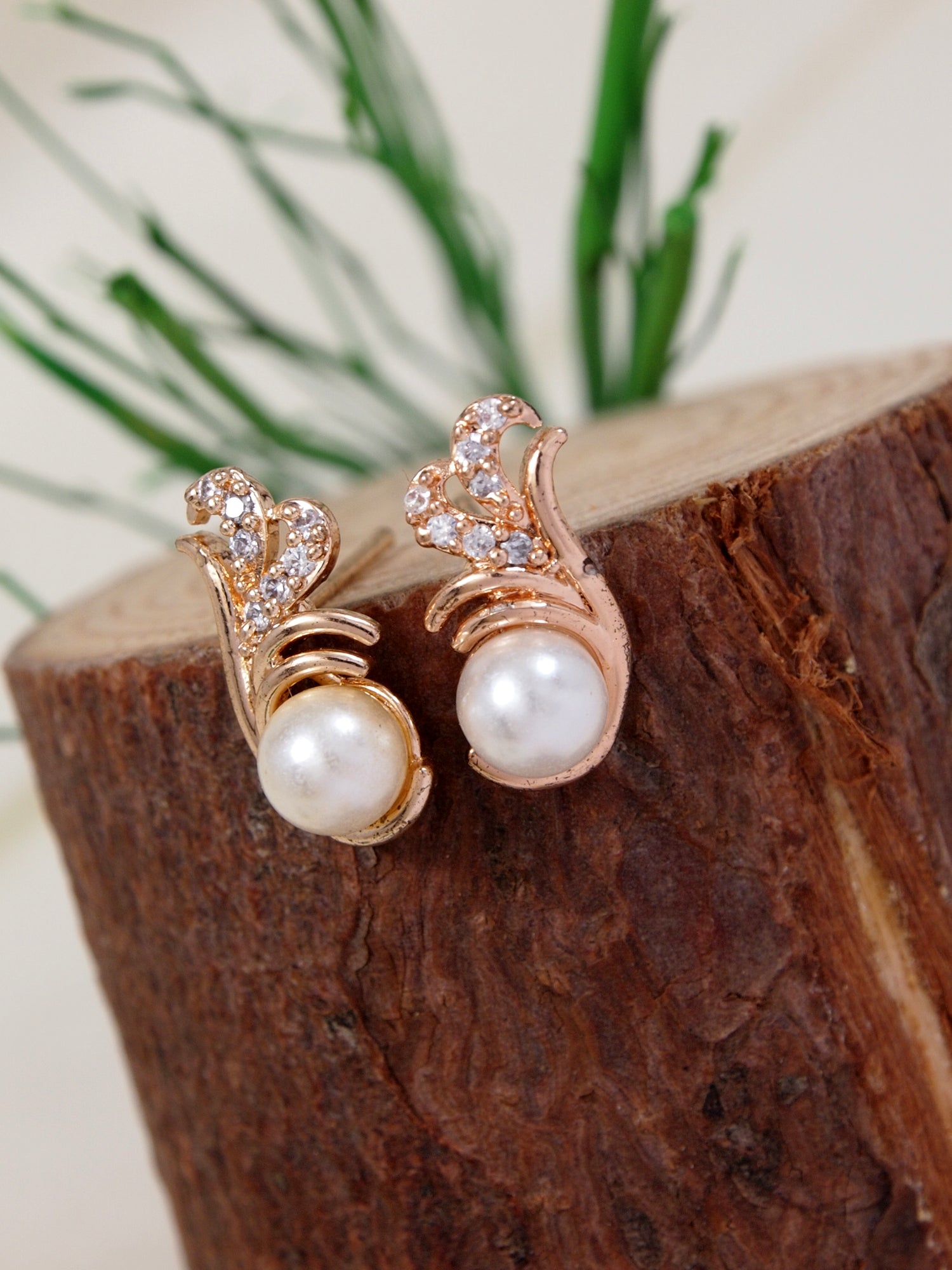 Elania Rosegold Studs