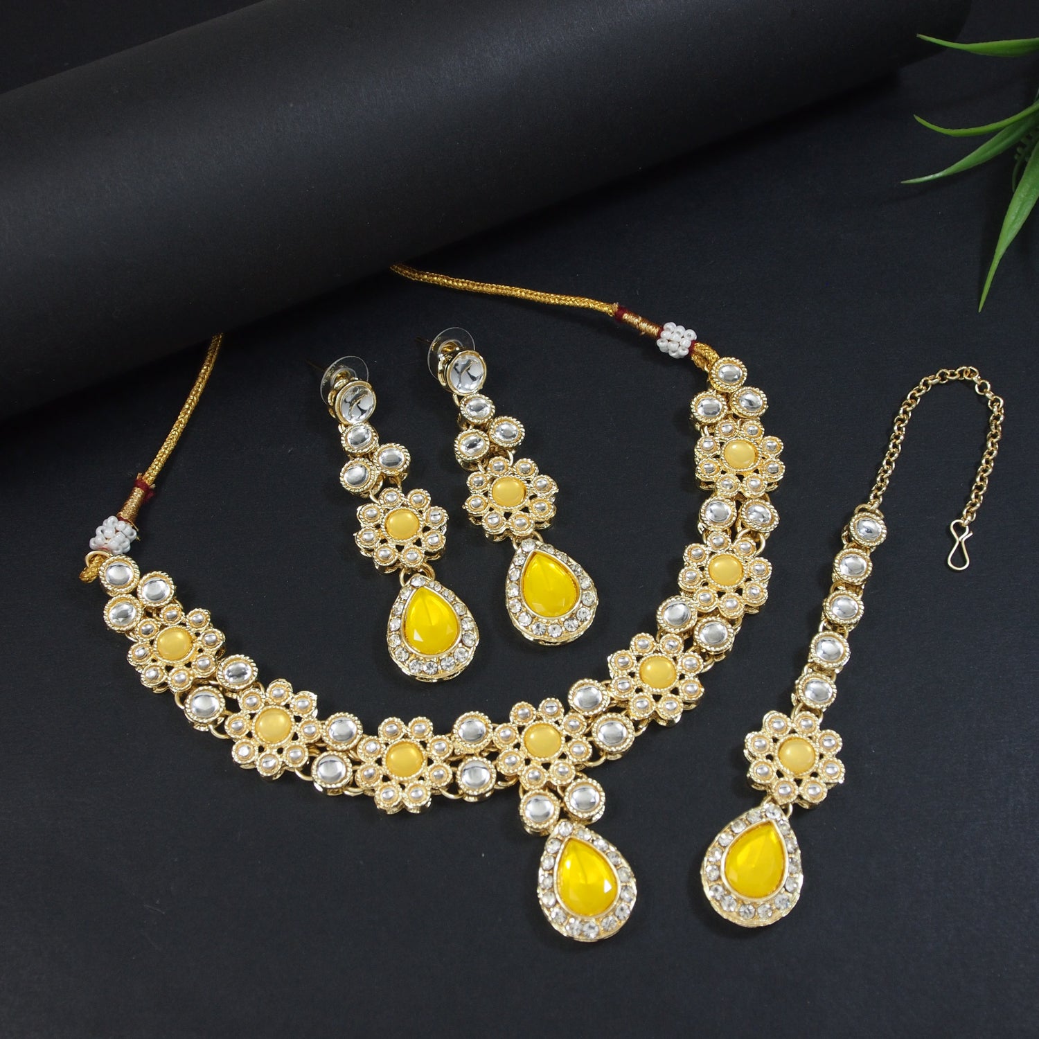 Archana YellowJewellery set