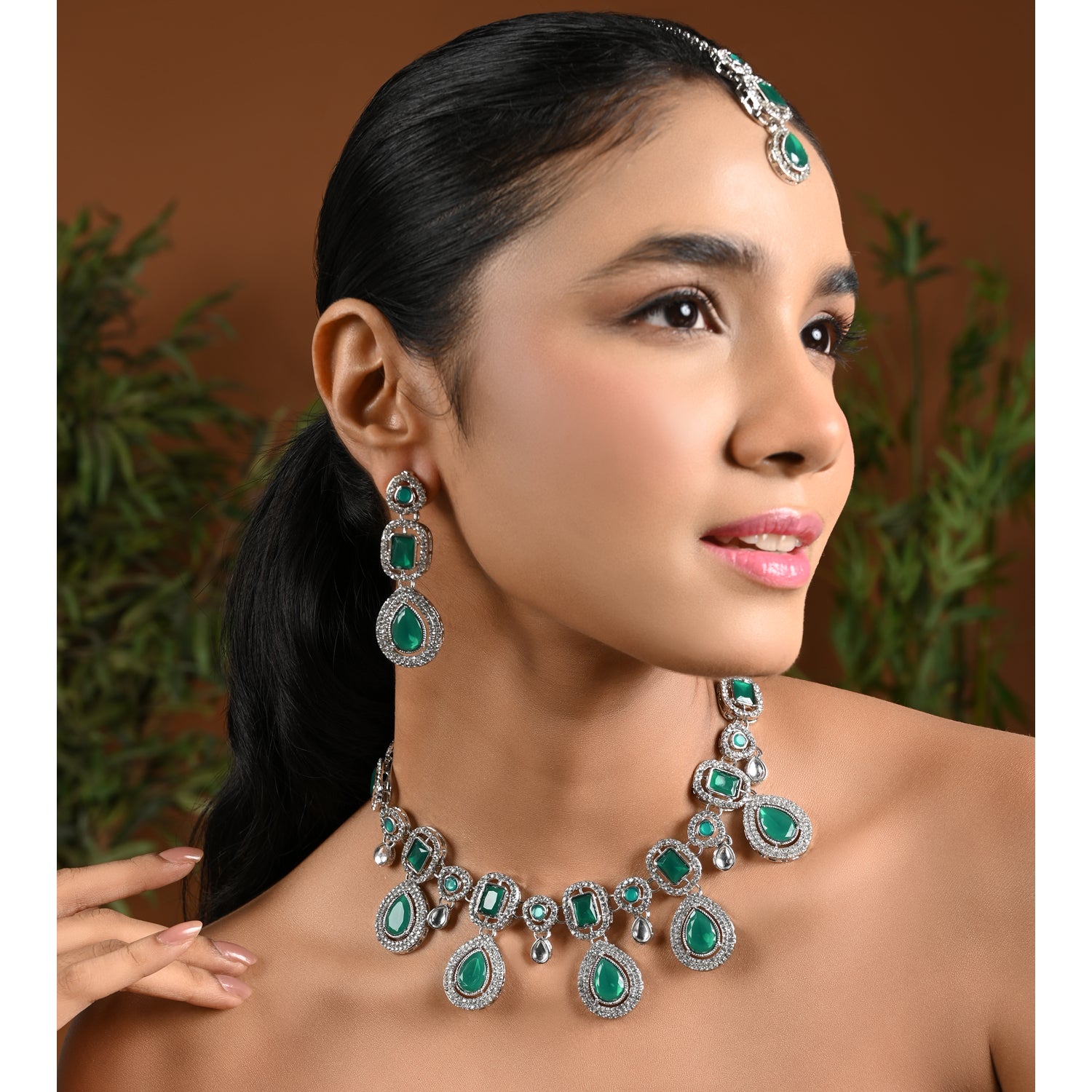 Bhumi Silver Green Necklace set
