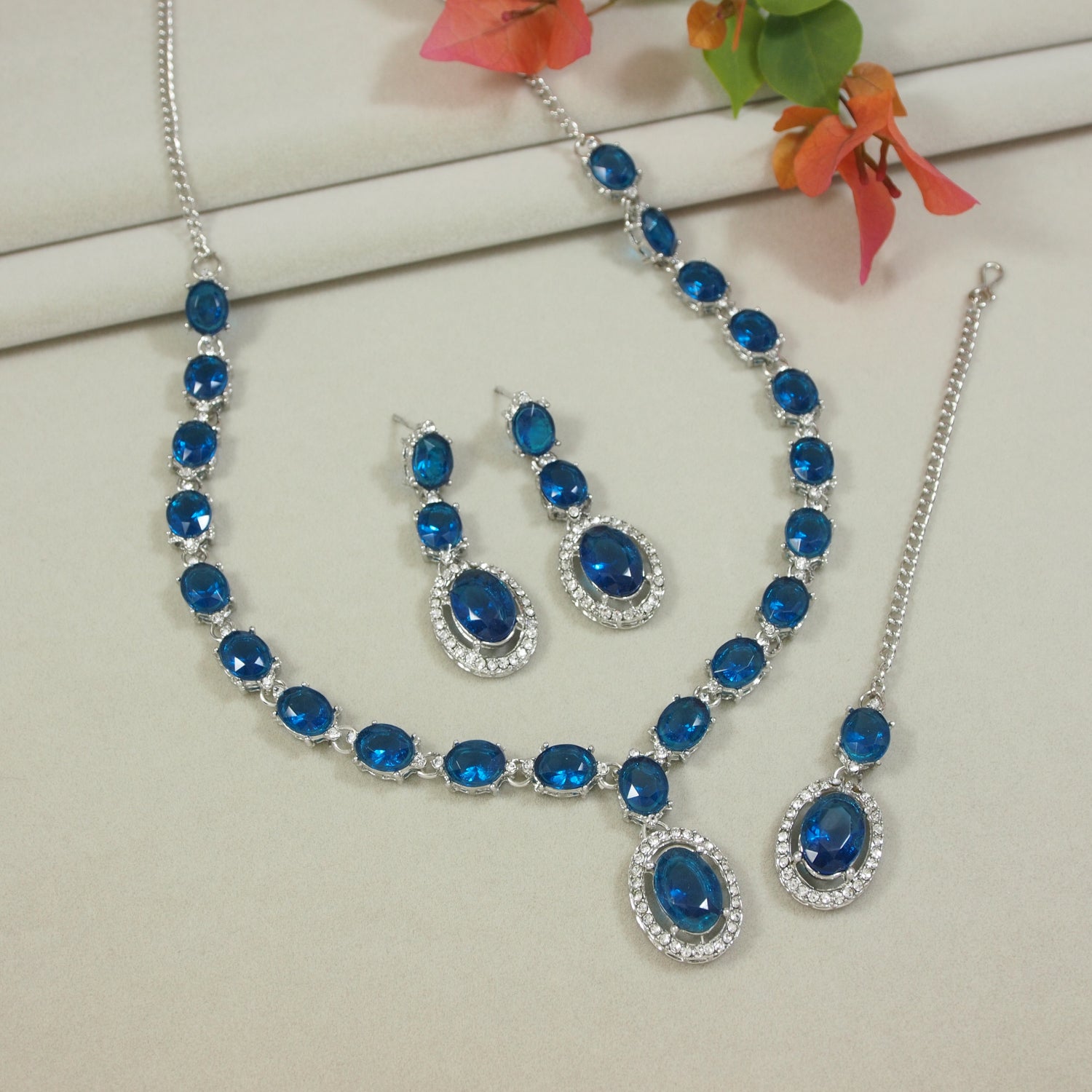 Neyara Montana Necklace Set