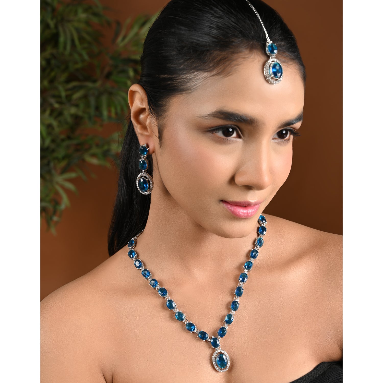 Neyara Montana Necklace Set