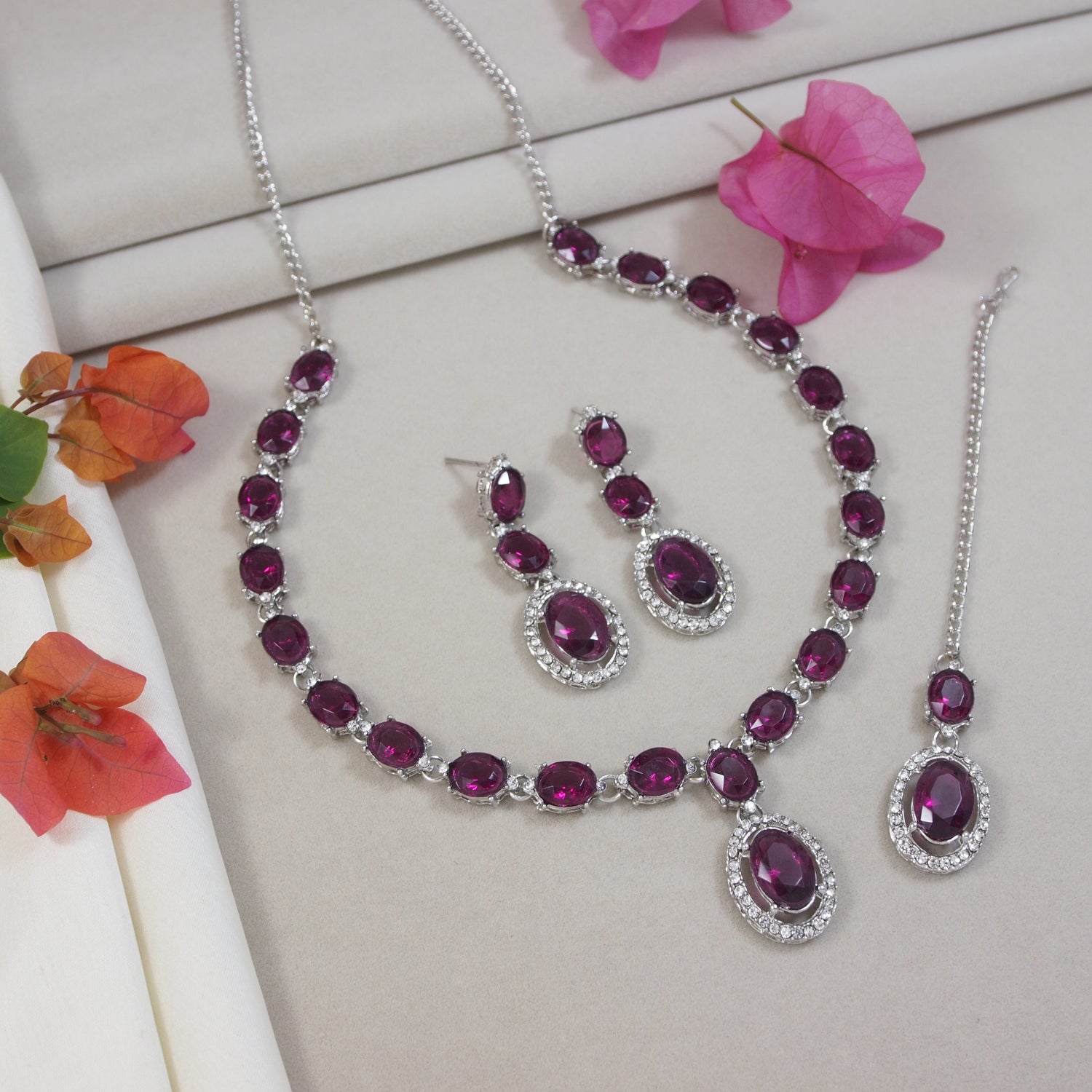 Neyara Silver Wine Necklace Set