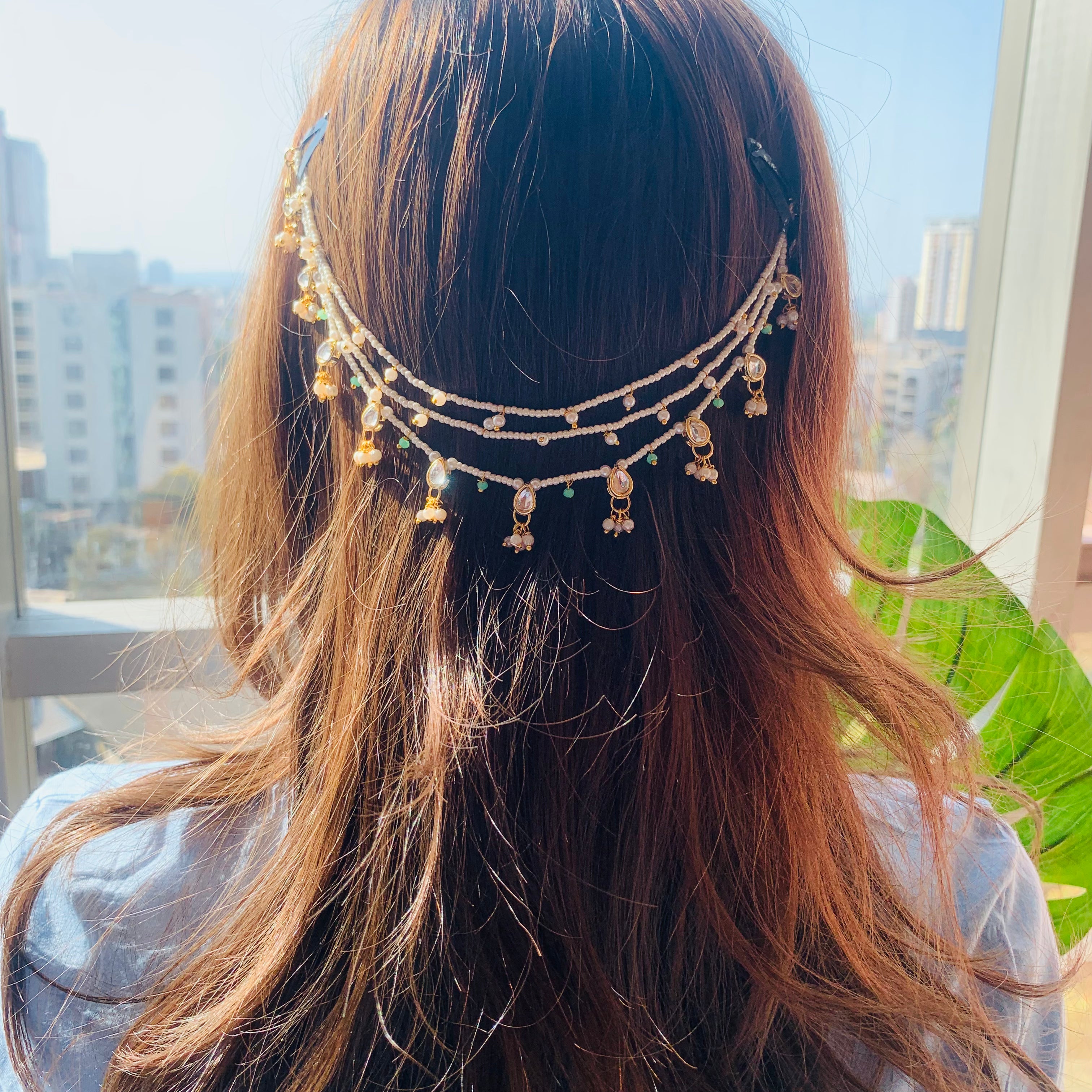 Nyshvi Pearl HairChain