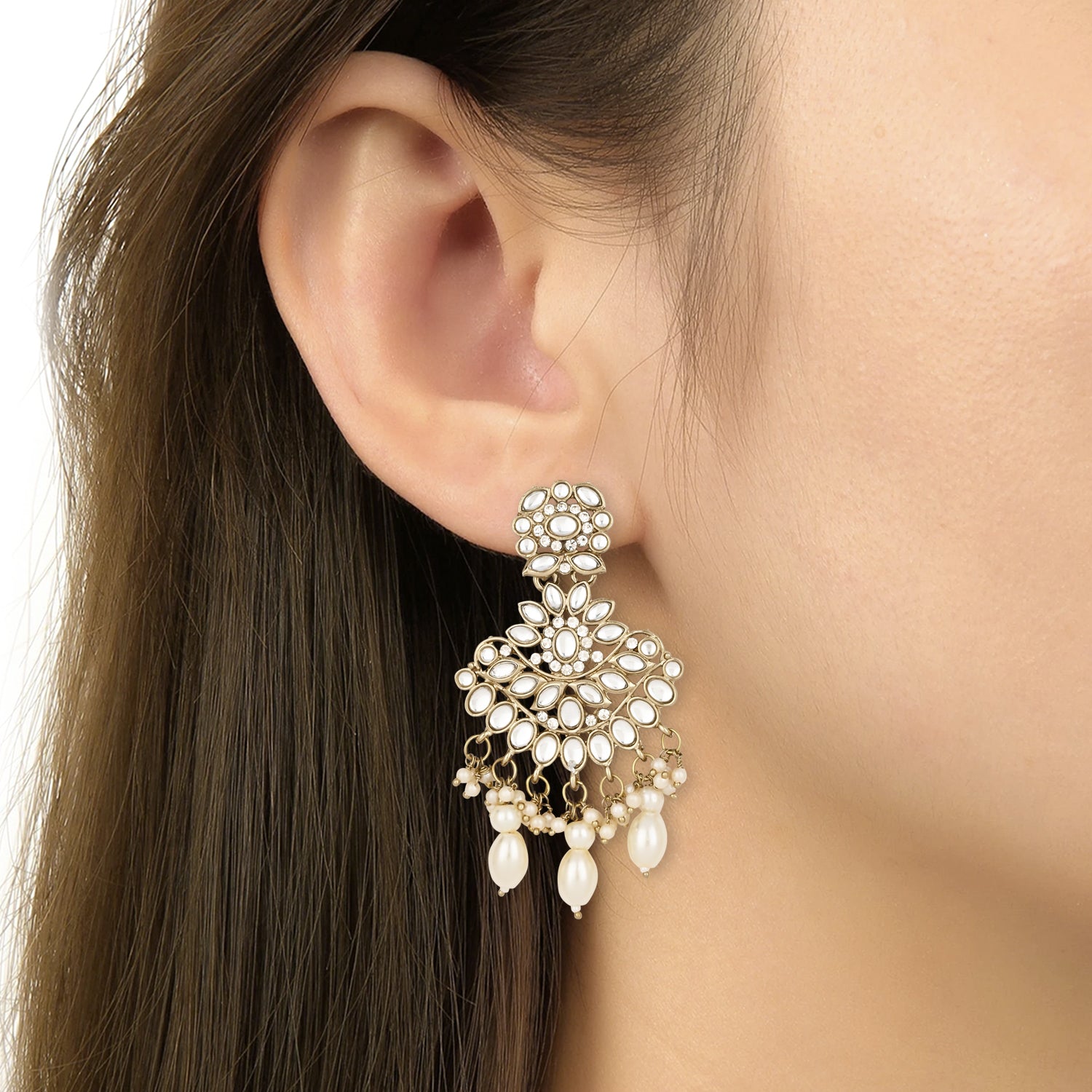 Krishi White Choker