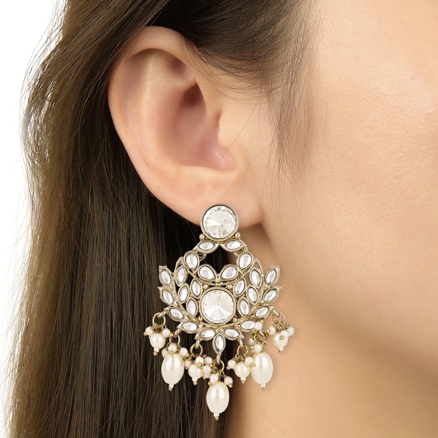 Geet White Choker