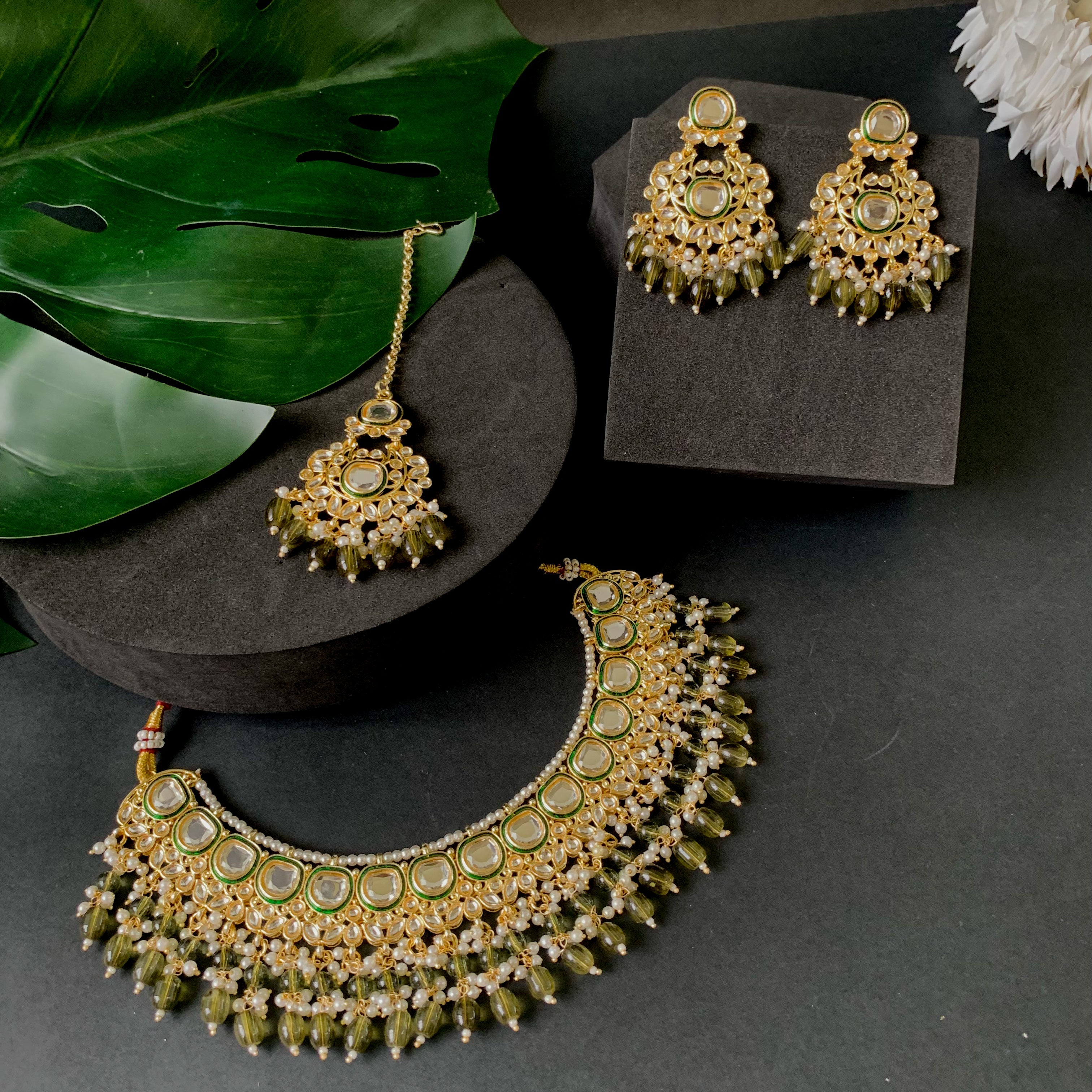 Abhilasha Mehendi Jewellery Set
