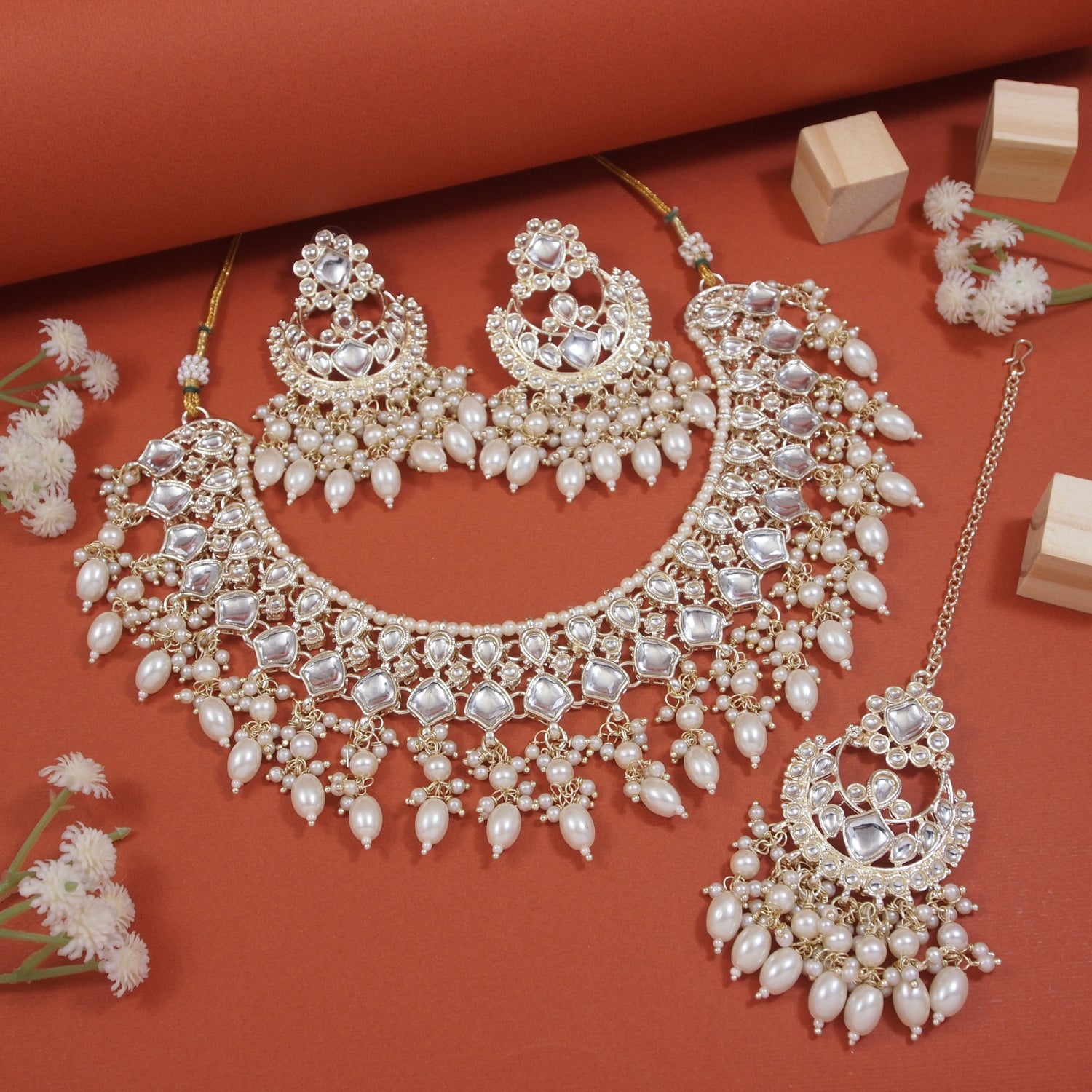 Devyani White Choker