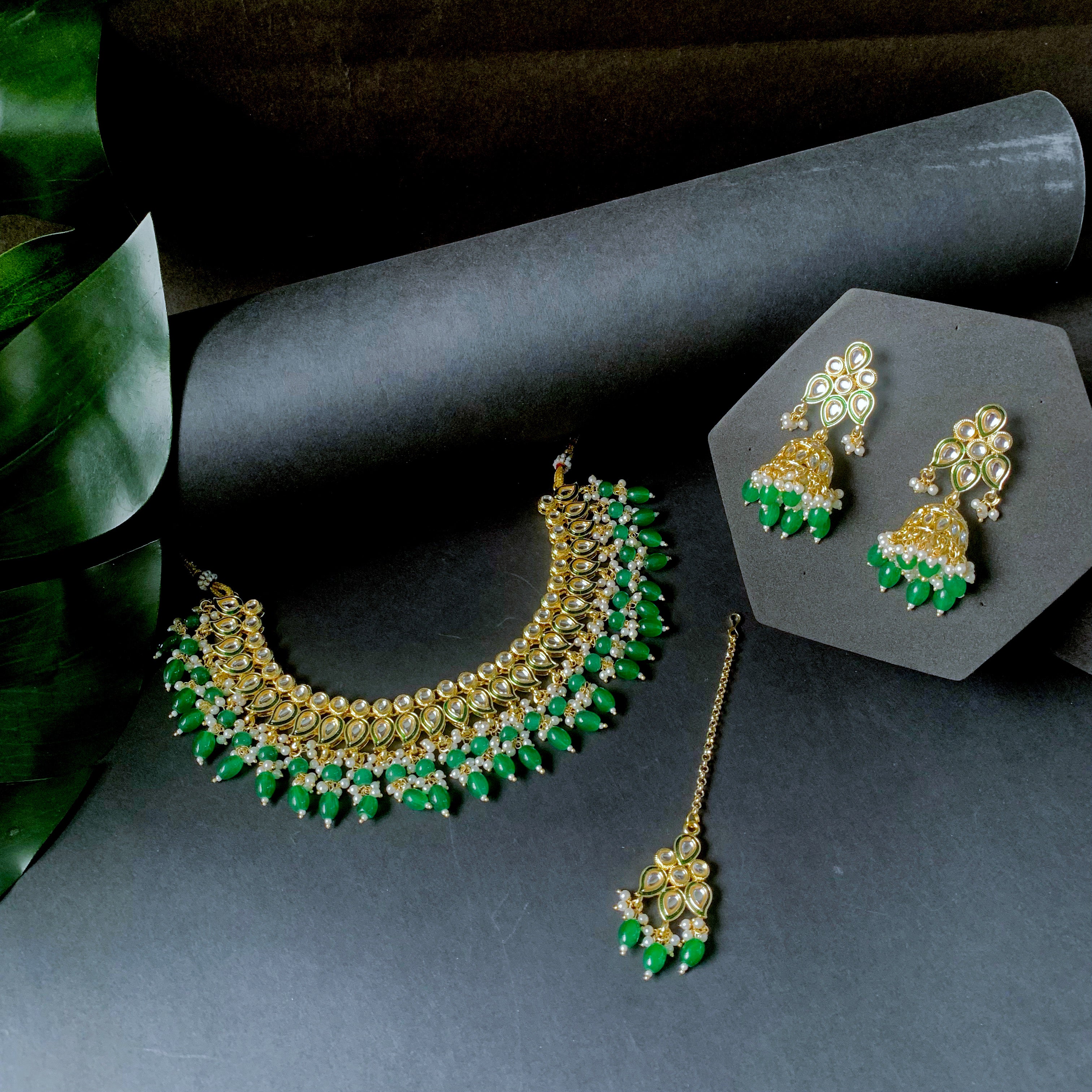 Madhu Green Choker
