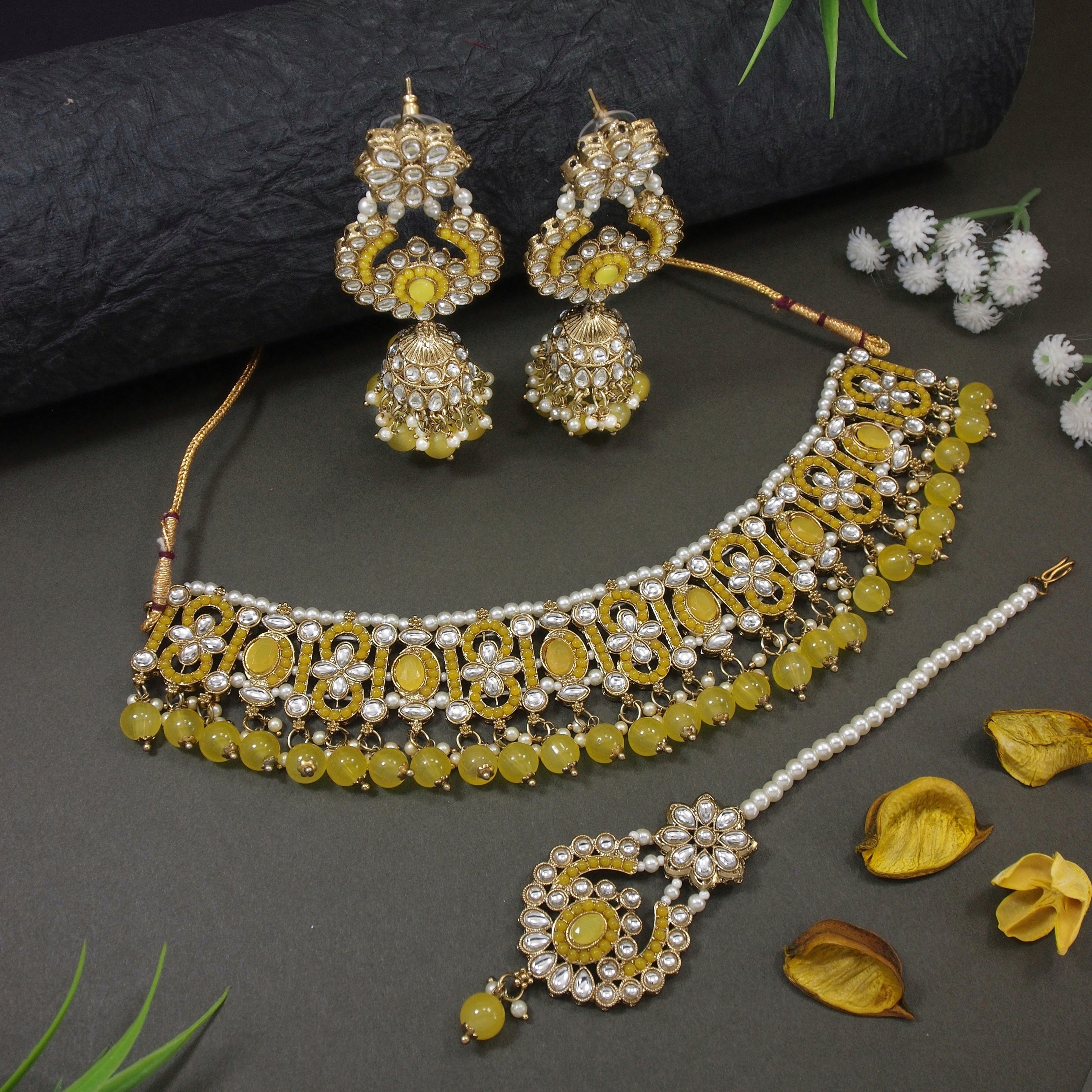 Yosha Yellow Choker Set