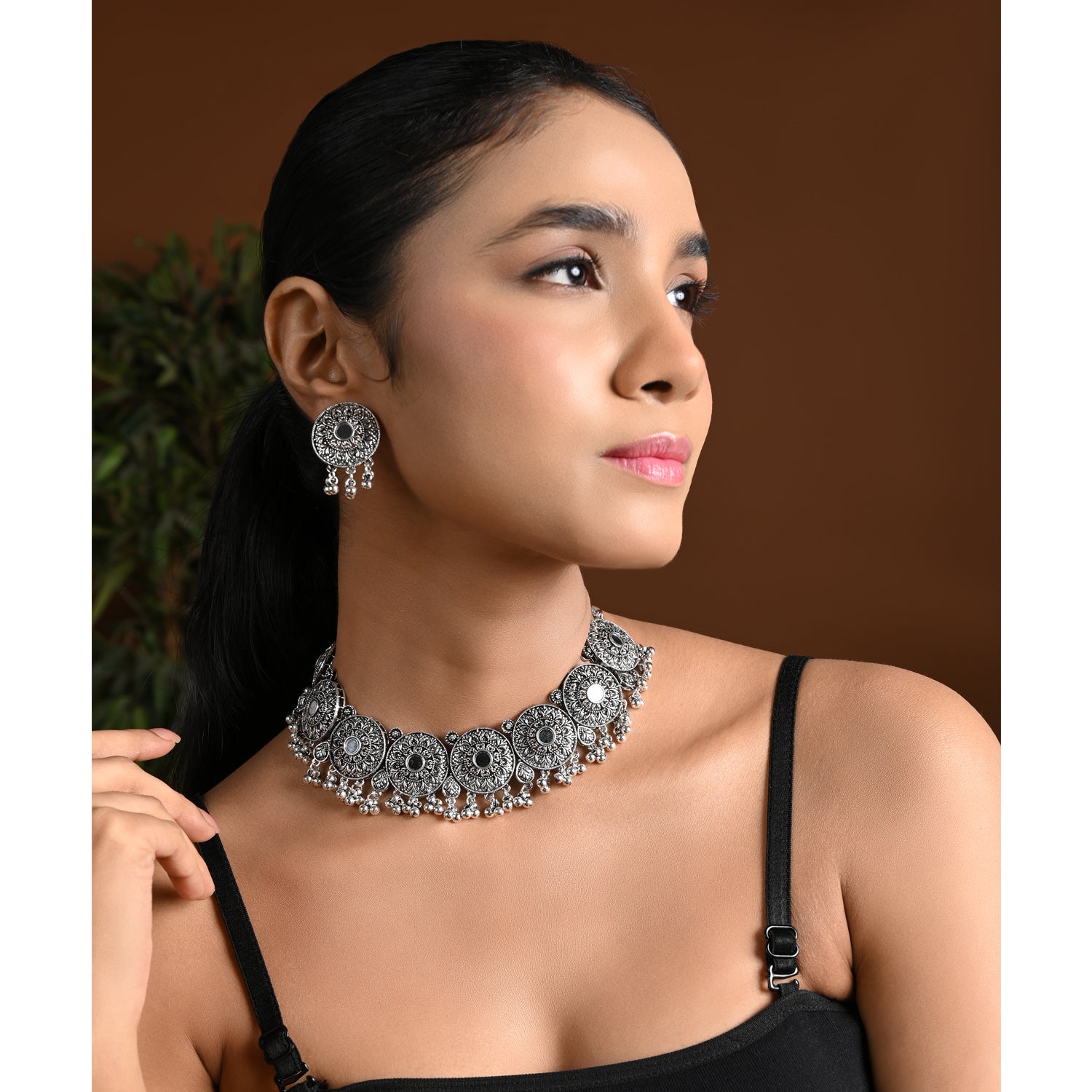 Aaloka Choker Set