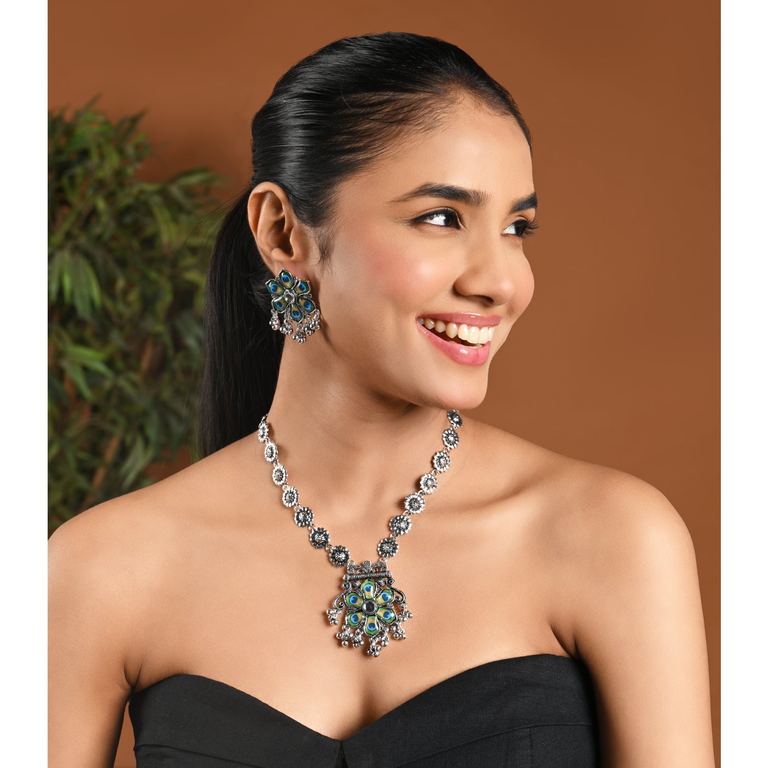 Mansha Necklace Set