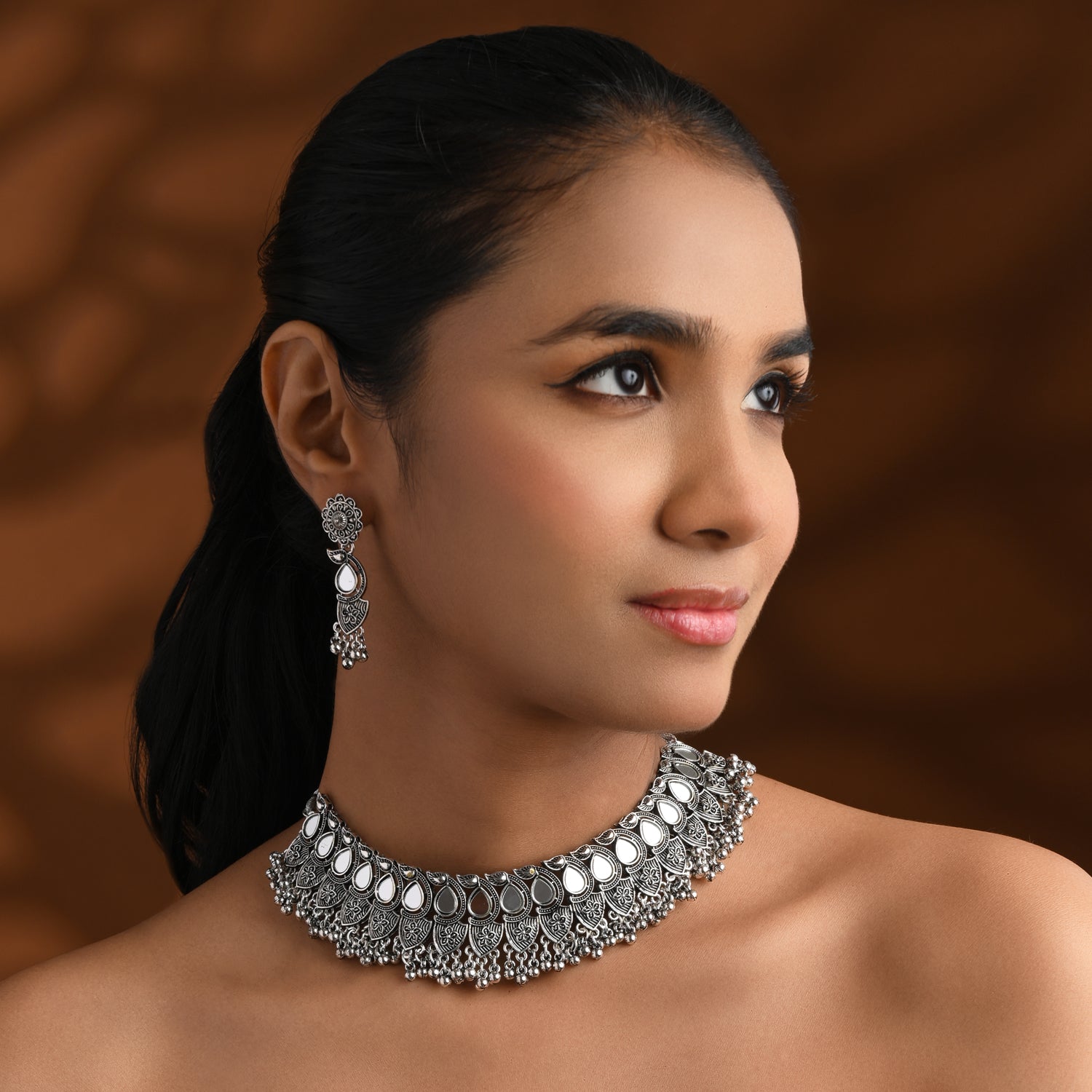 Tiya Oxidised Choker Set