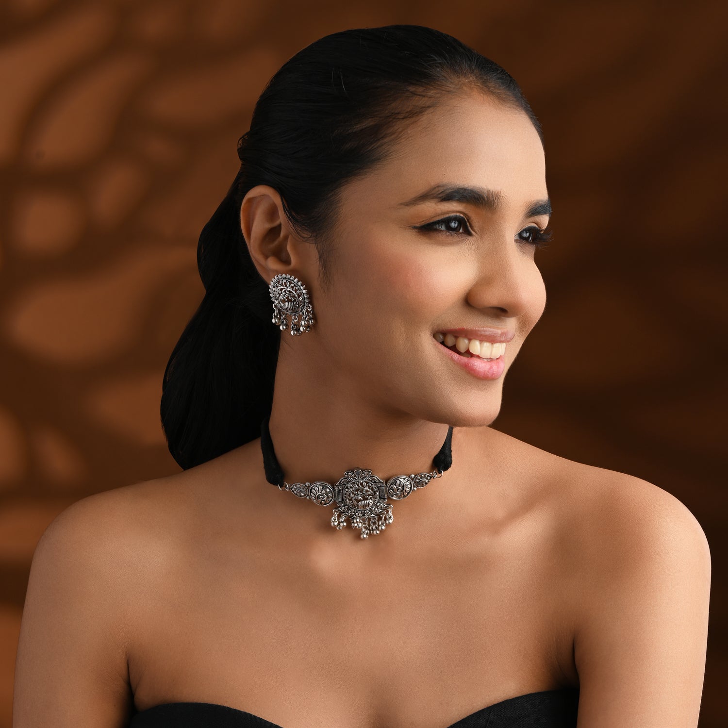 Arasa Oxidised Choker Set