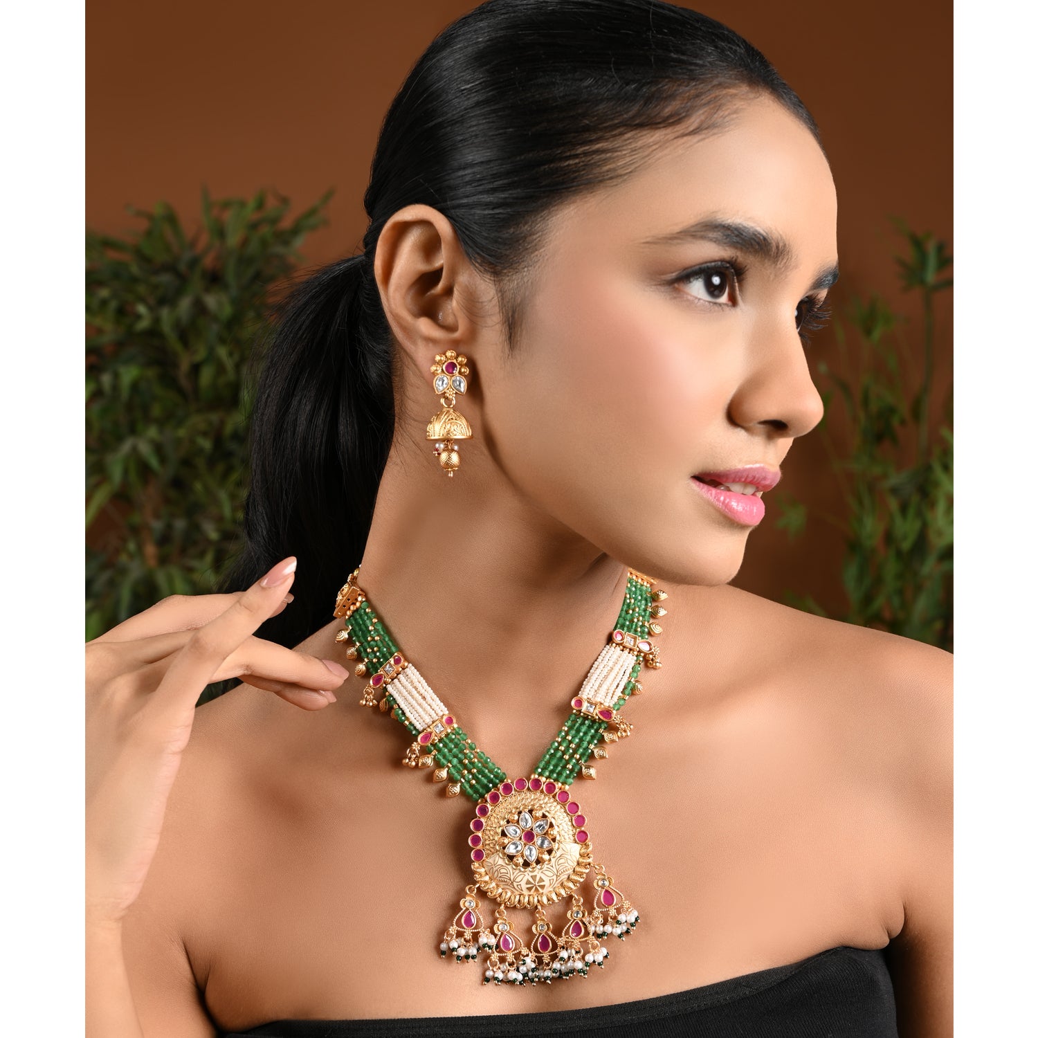Astika Green Necklace Set