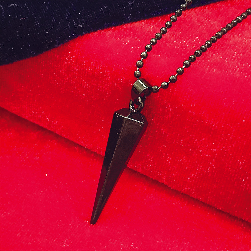 Polo- Men’s Matte Black Arrowhead Necklace
