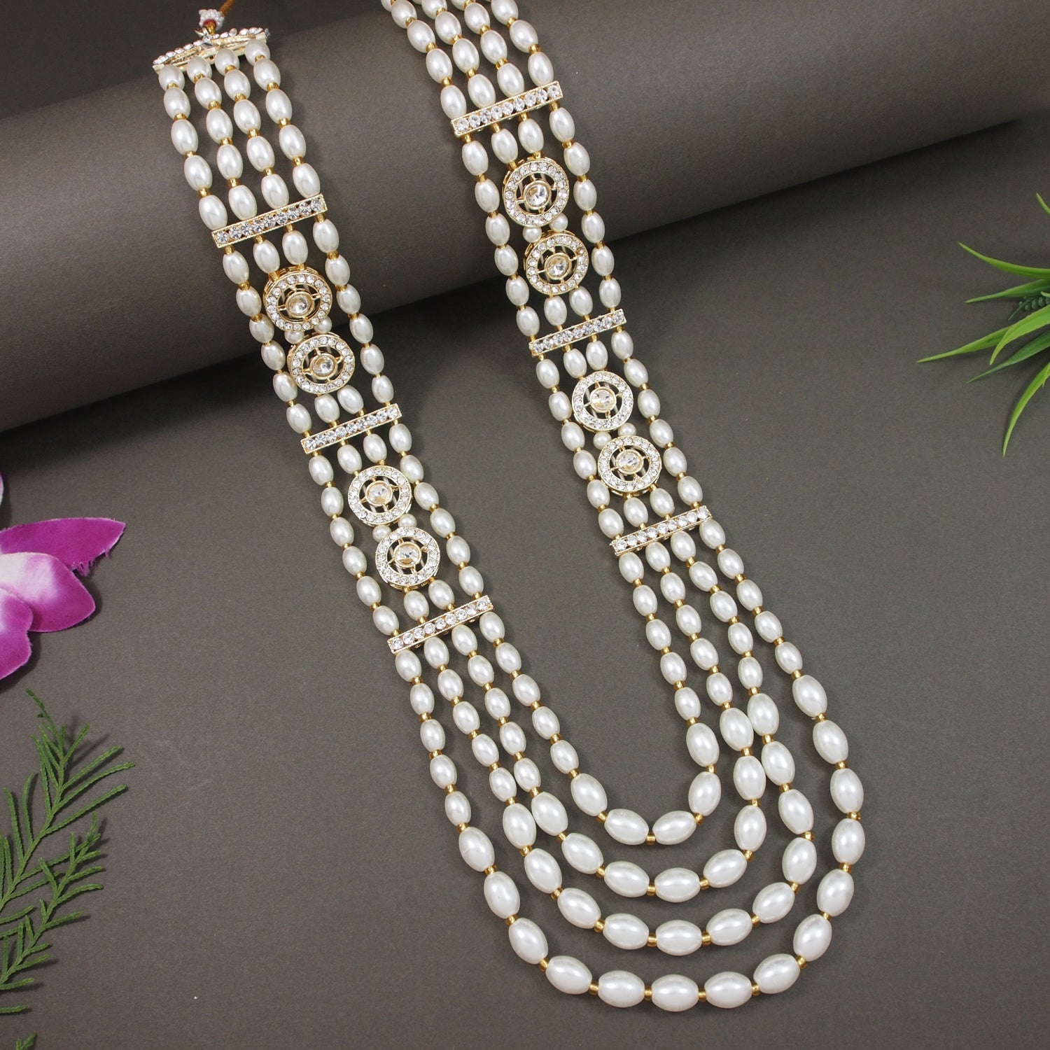 Nivaan - White Necklace For Men