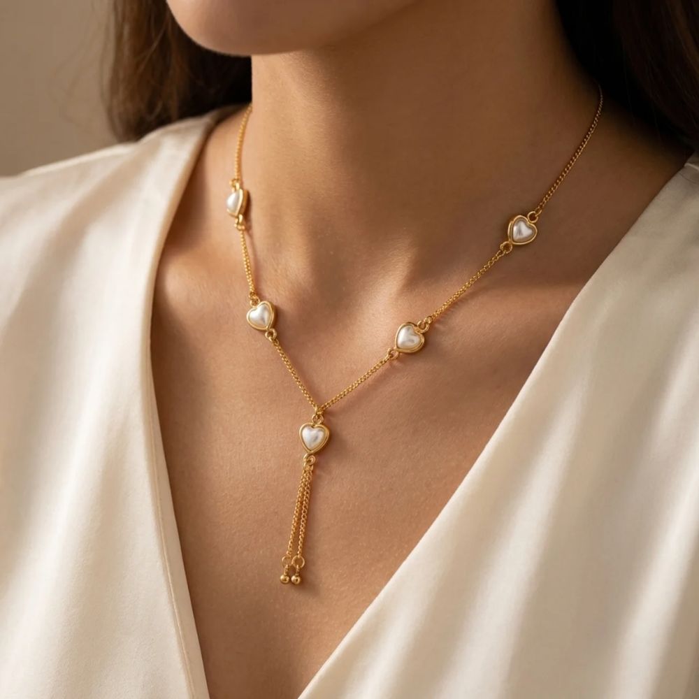 Adelia- Minimalist Heart Pendant Chain Necklace