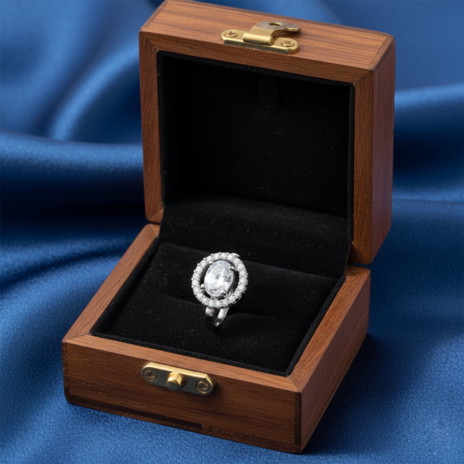 Yuti - Elegant Round American Diamond Nose Pin