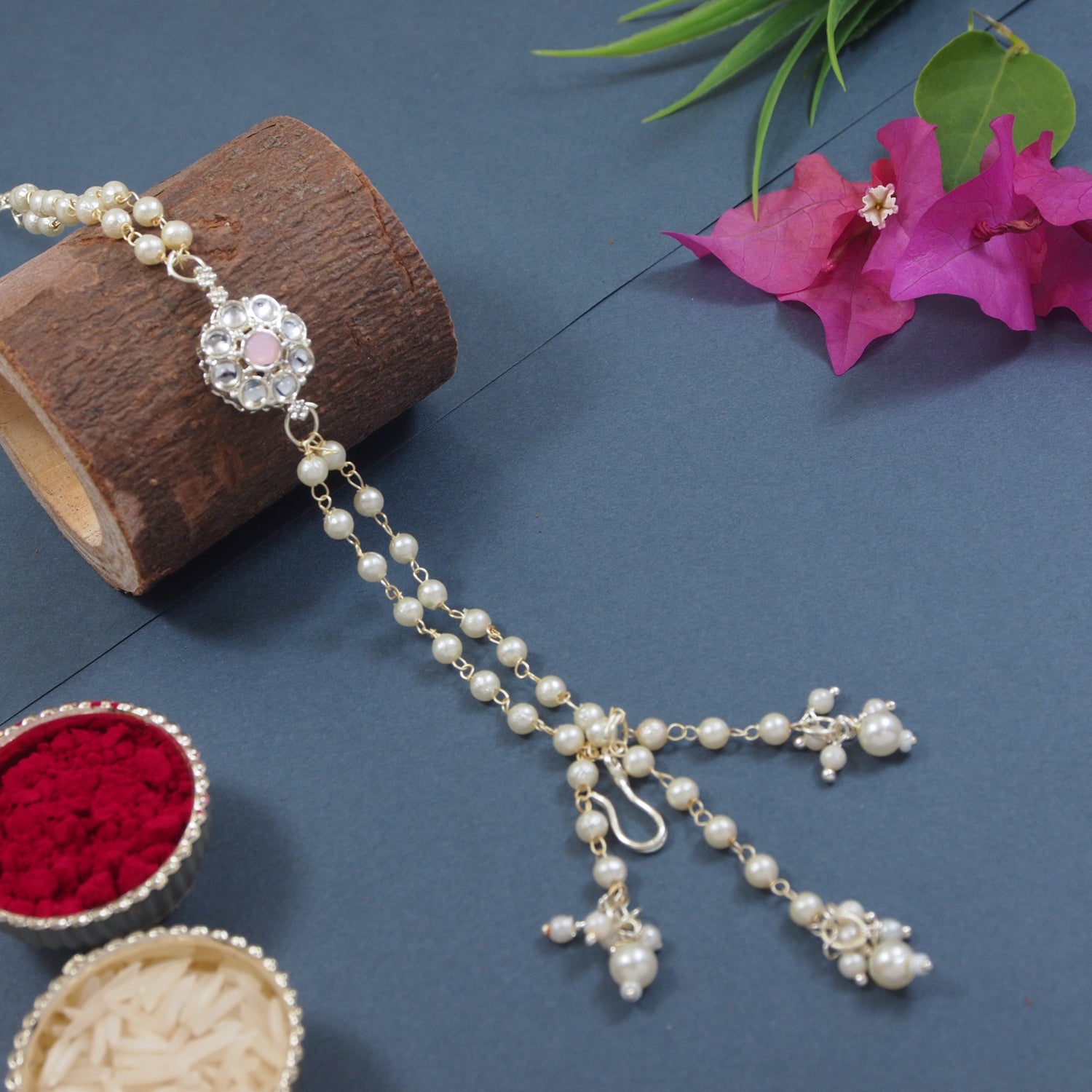 Peach Pearl & Kundan Adjustable Bracelet
