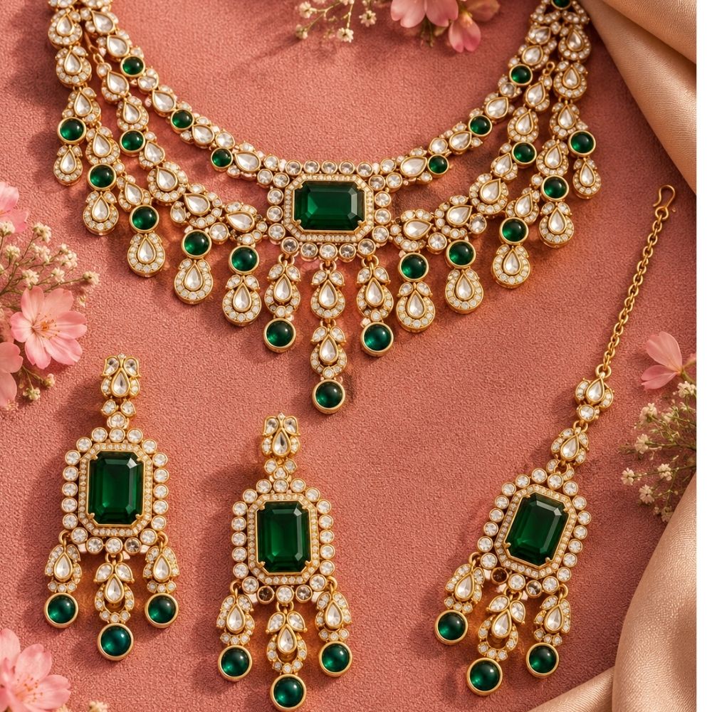 Anushree- Green Rectangular Kundan Necklace Set