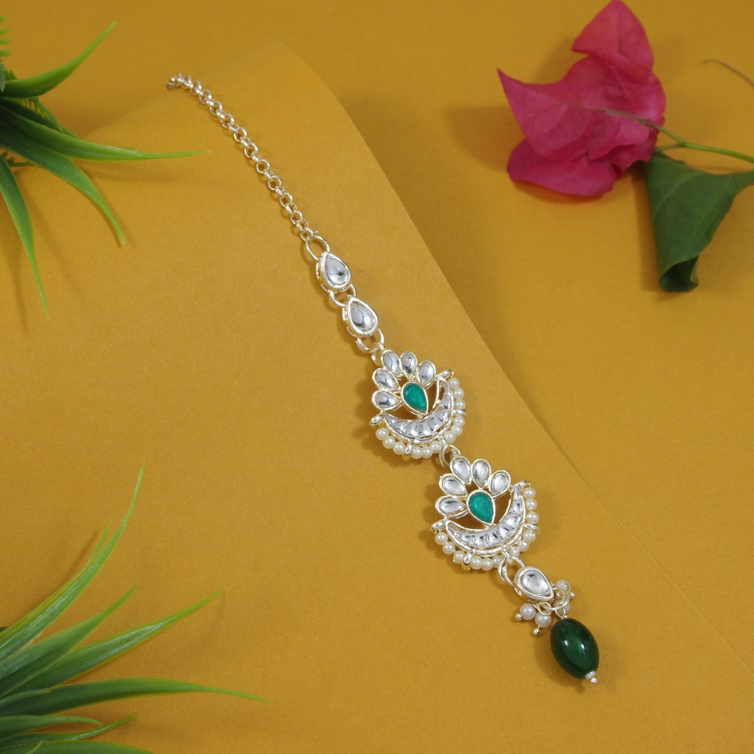 Seerat Green Maangtikka