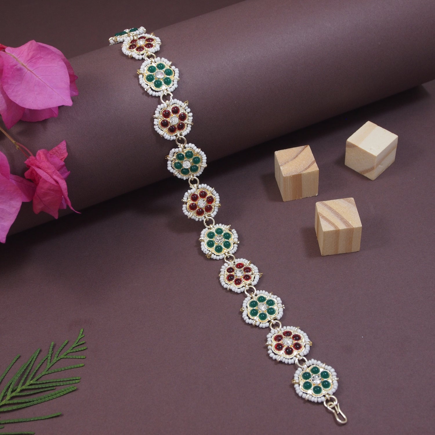 Reyna Multicolor Sheeshpatti