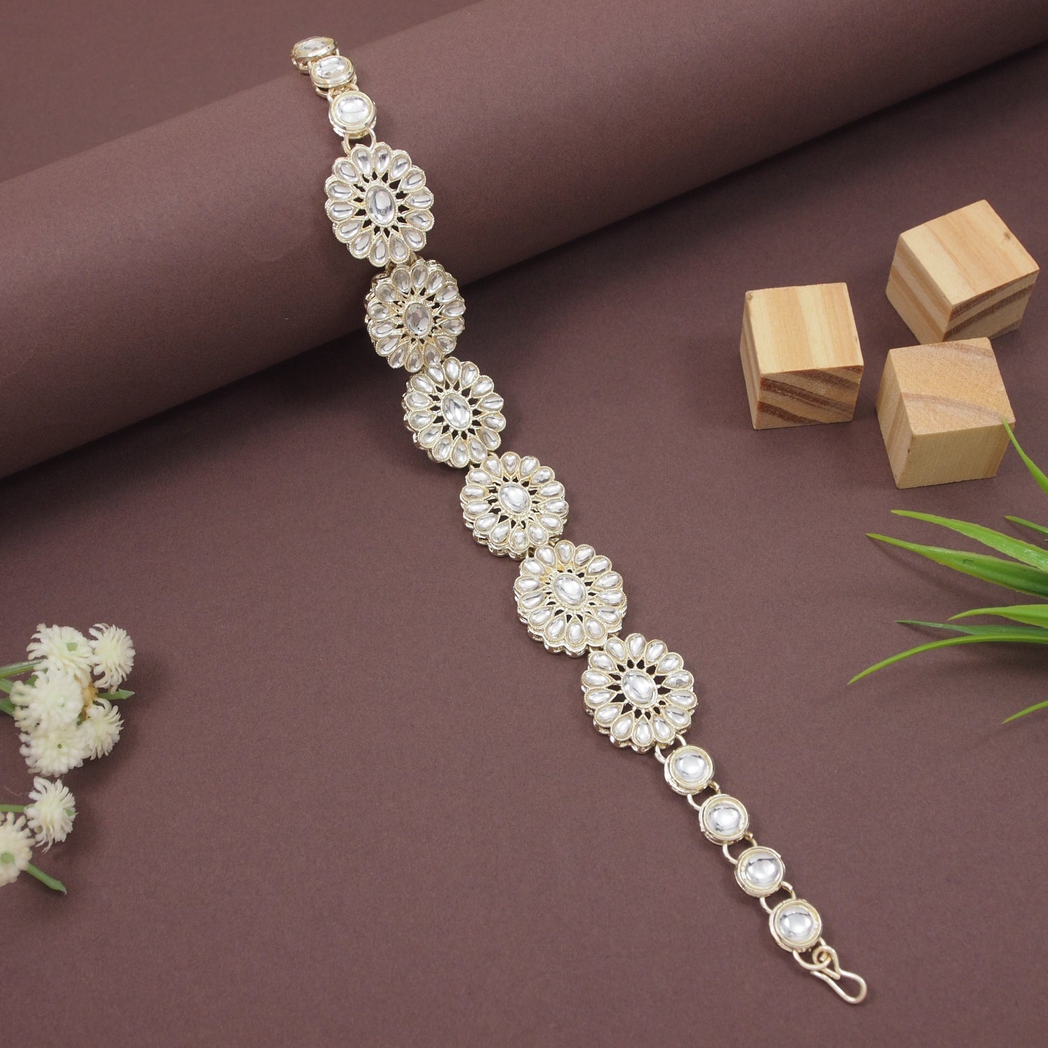 Yashira - White Stone Sheeshpatti with Red Centerpiece