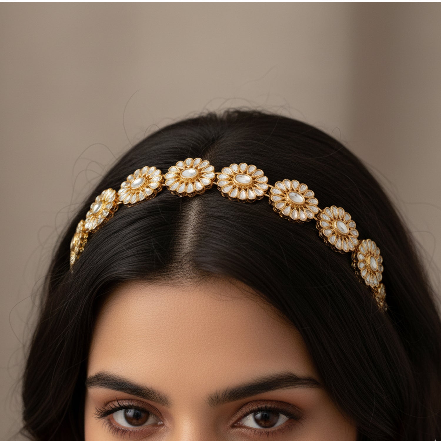 Yashira - White Stone Sheeshpatti