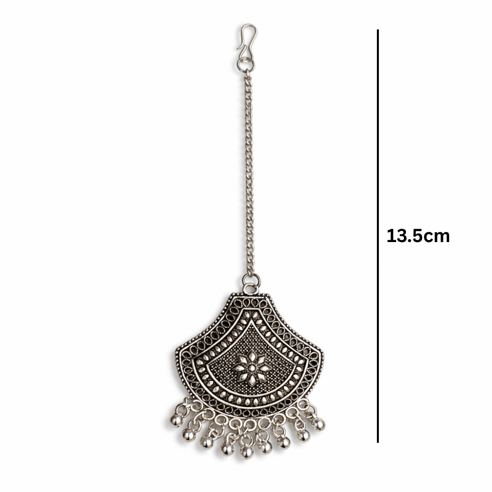 Amyra- Antique oxidised Fan-Shaped Maangtikka