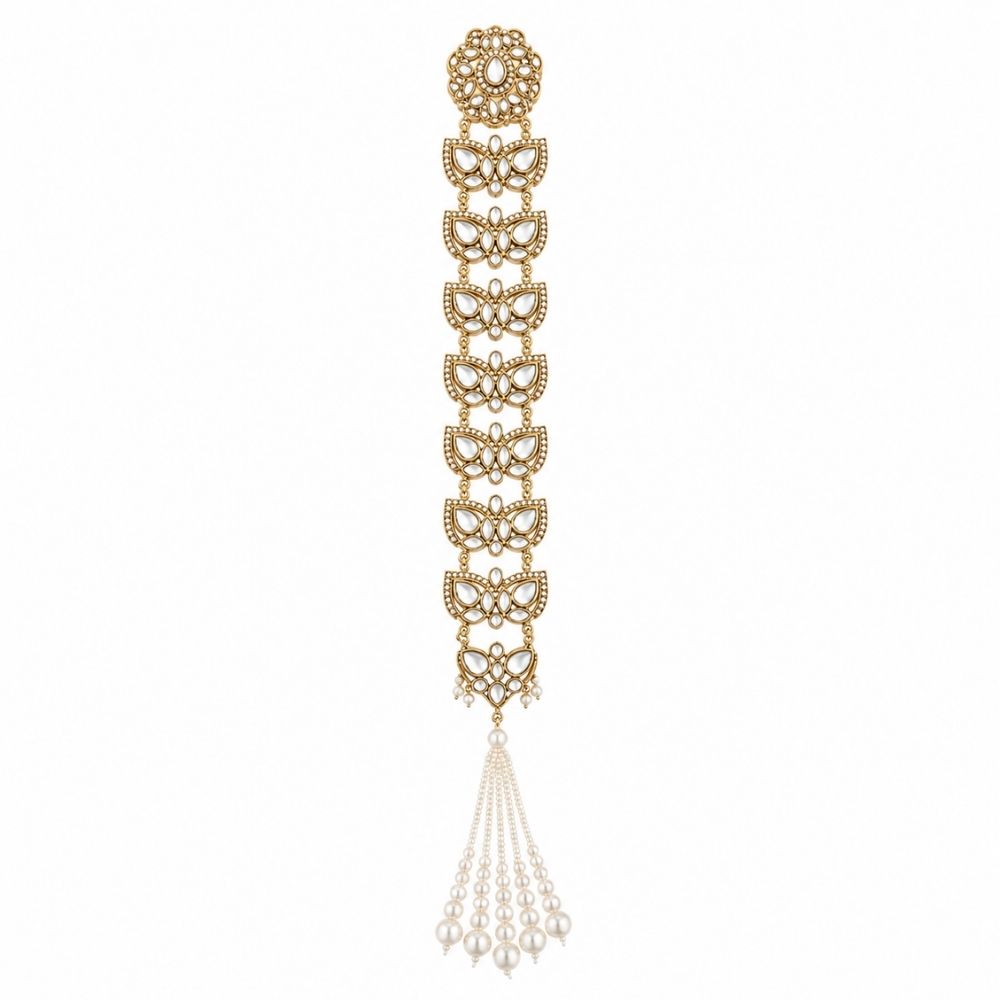 Zarika-White Kundan Punjabi Paranda with Pearl Tassels