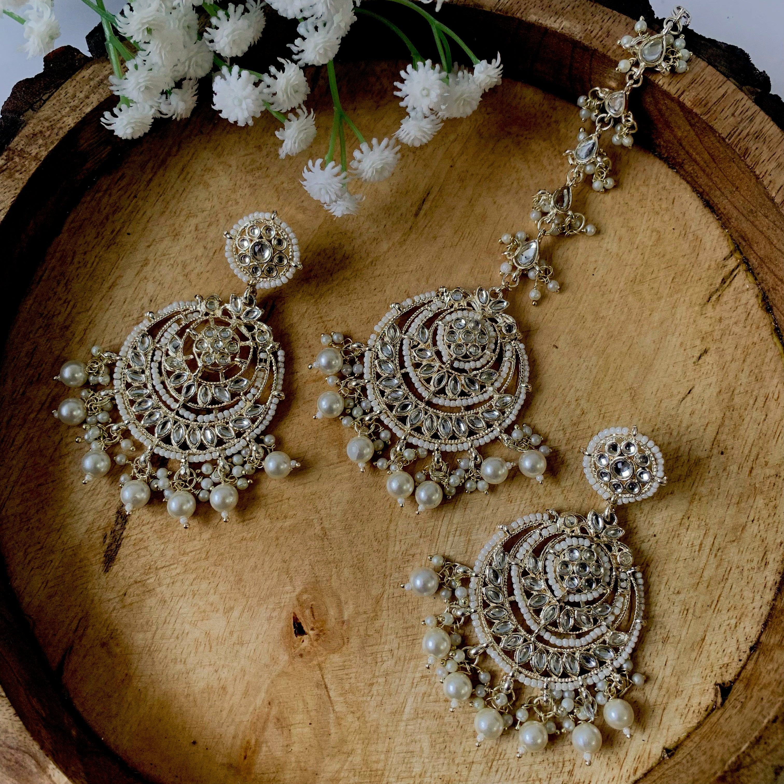 Naaz MaangTikka Earrings Set
