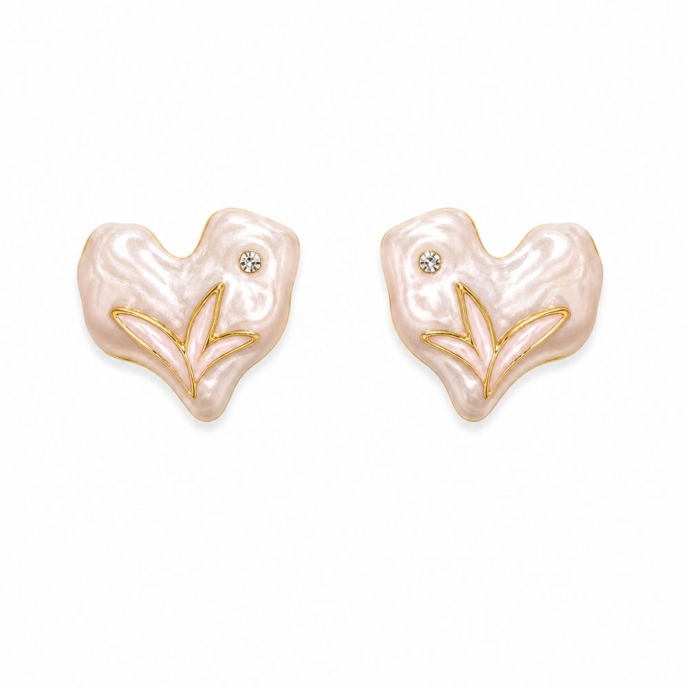 Rosie- Blush Heart Pearl Stud Earrings