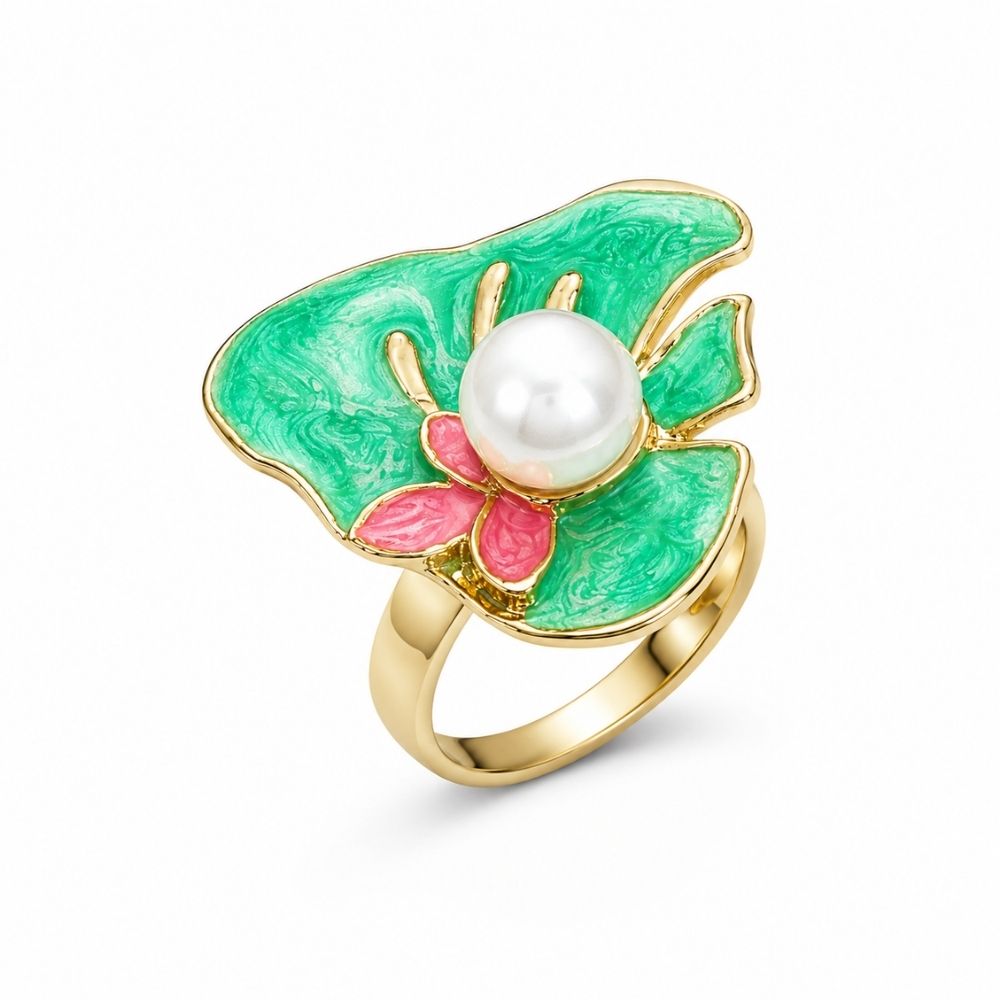 Marion- Bloom Pearl Statement Ring