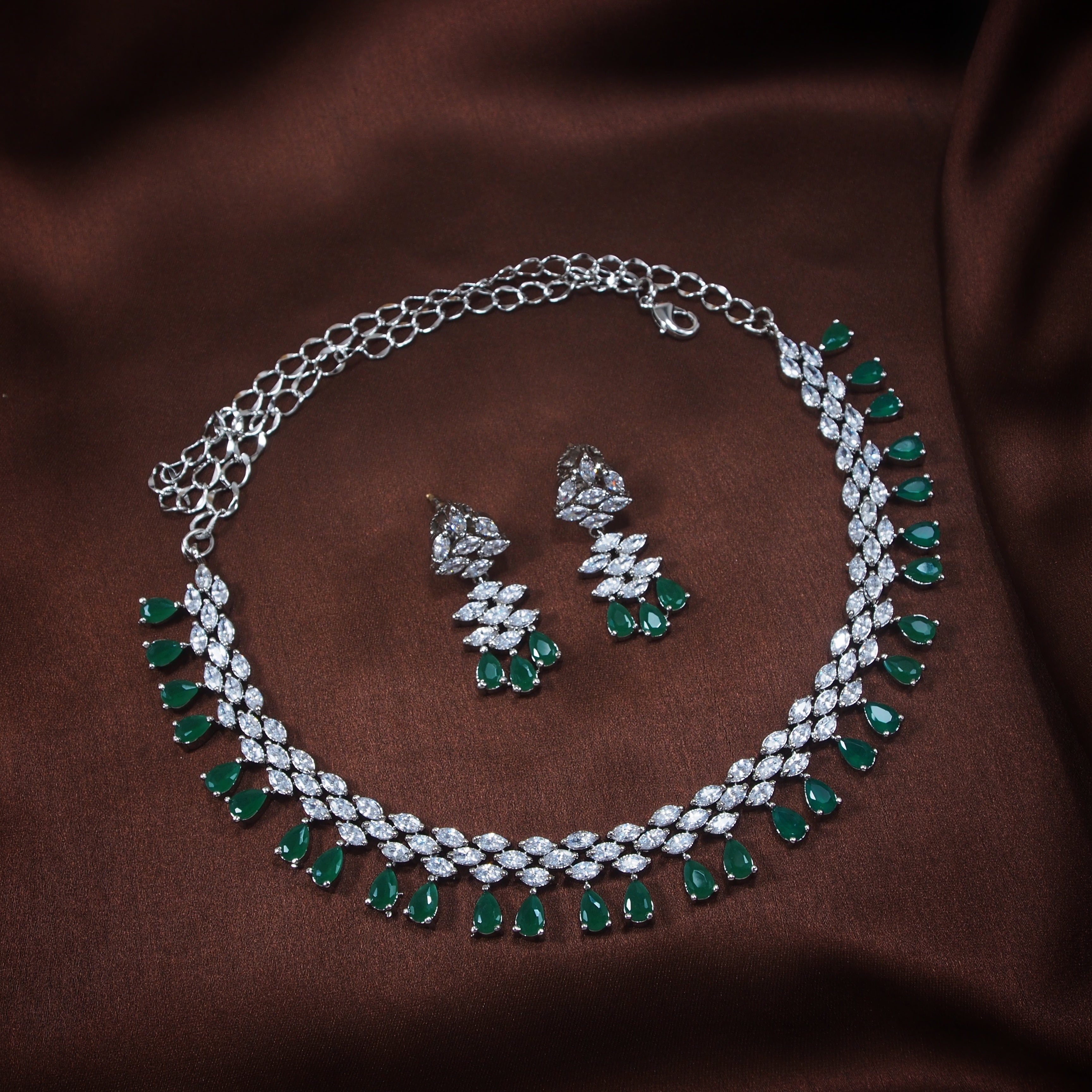 Amayah Rhodium Green Jewellery Set