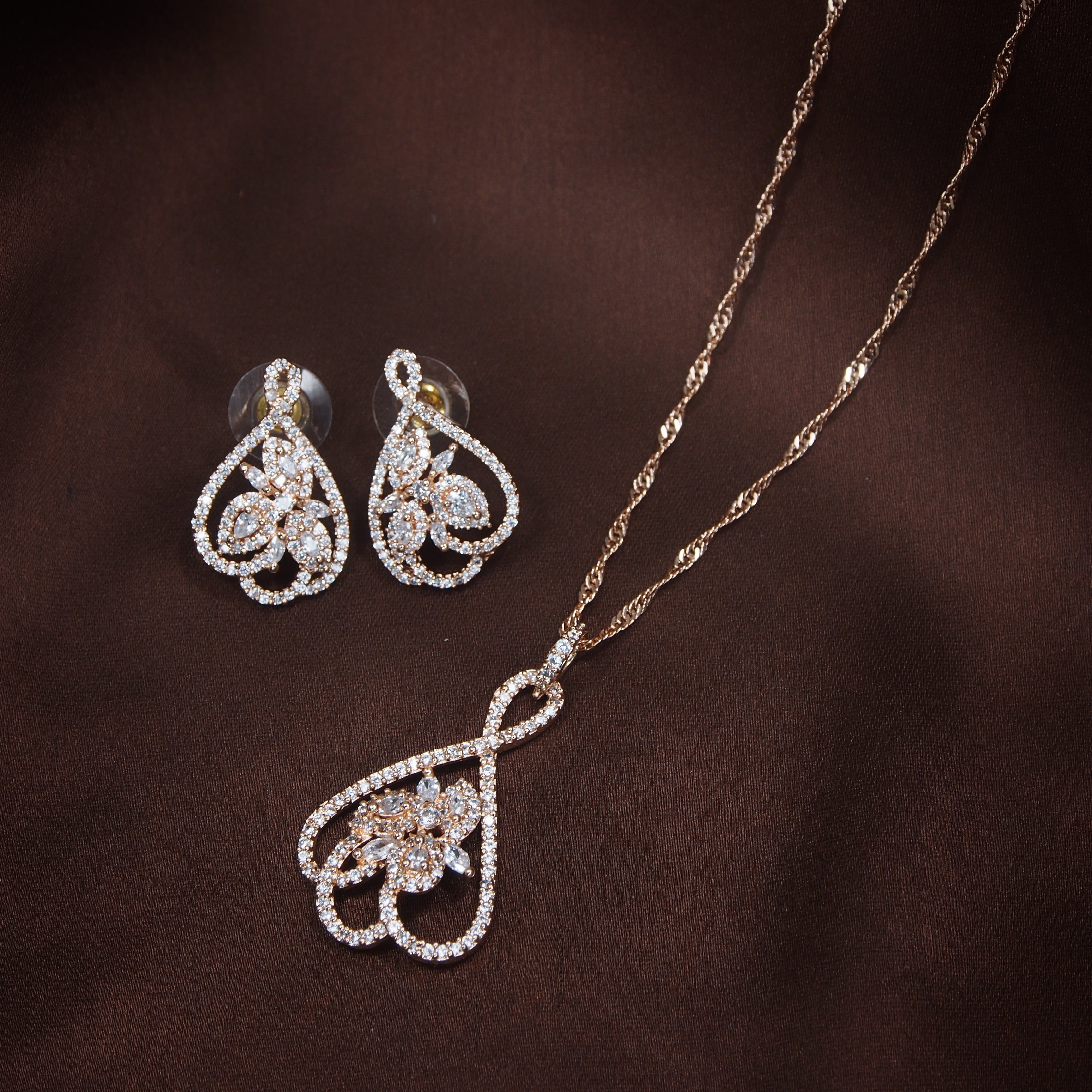 Angela Rose Gold Pendant Set